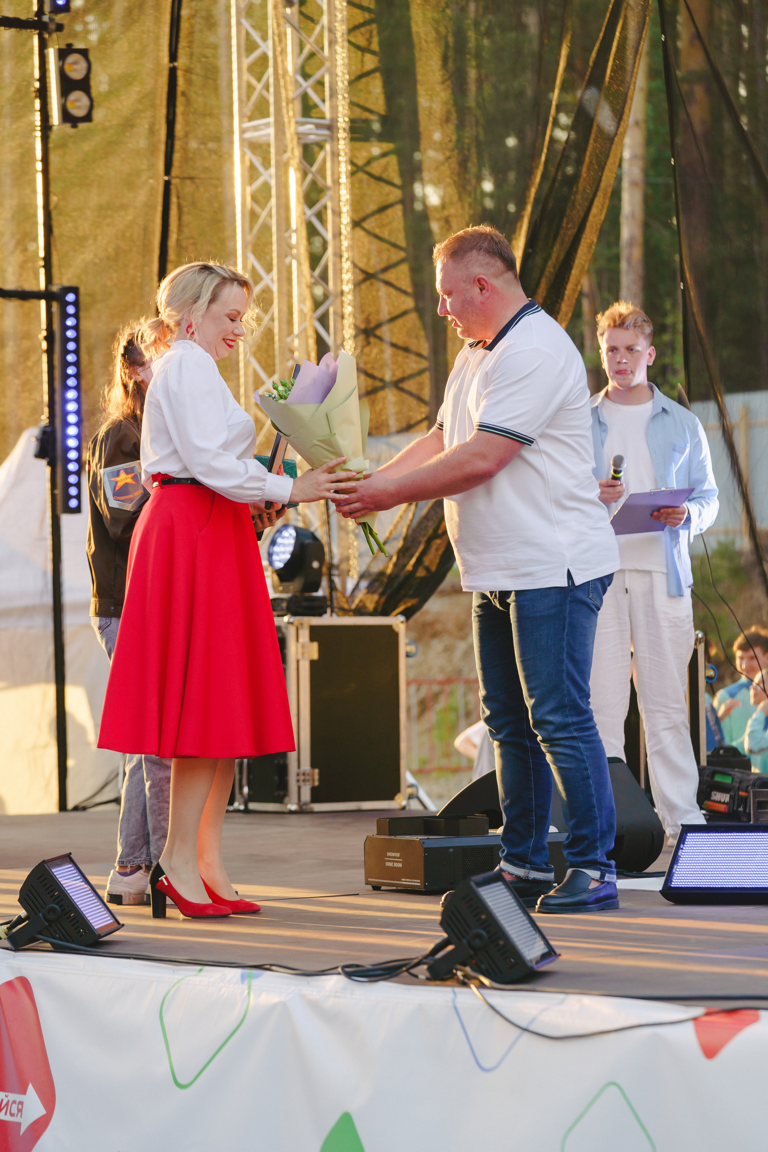 Юбилей БМАУ ДЗОЛ «Зарница». Фотограф в детский сад в Екатеринбурге, выпускные альбомы Юлия Умерова