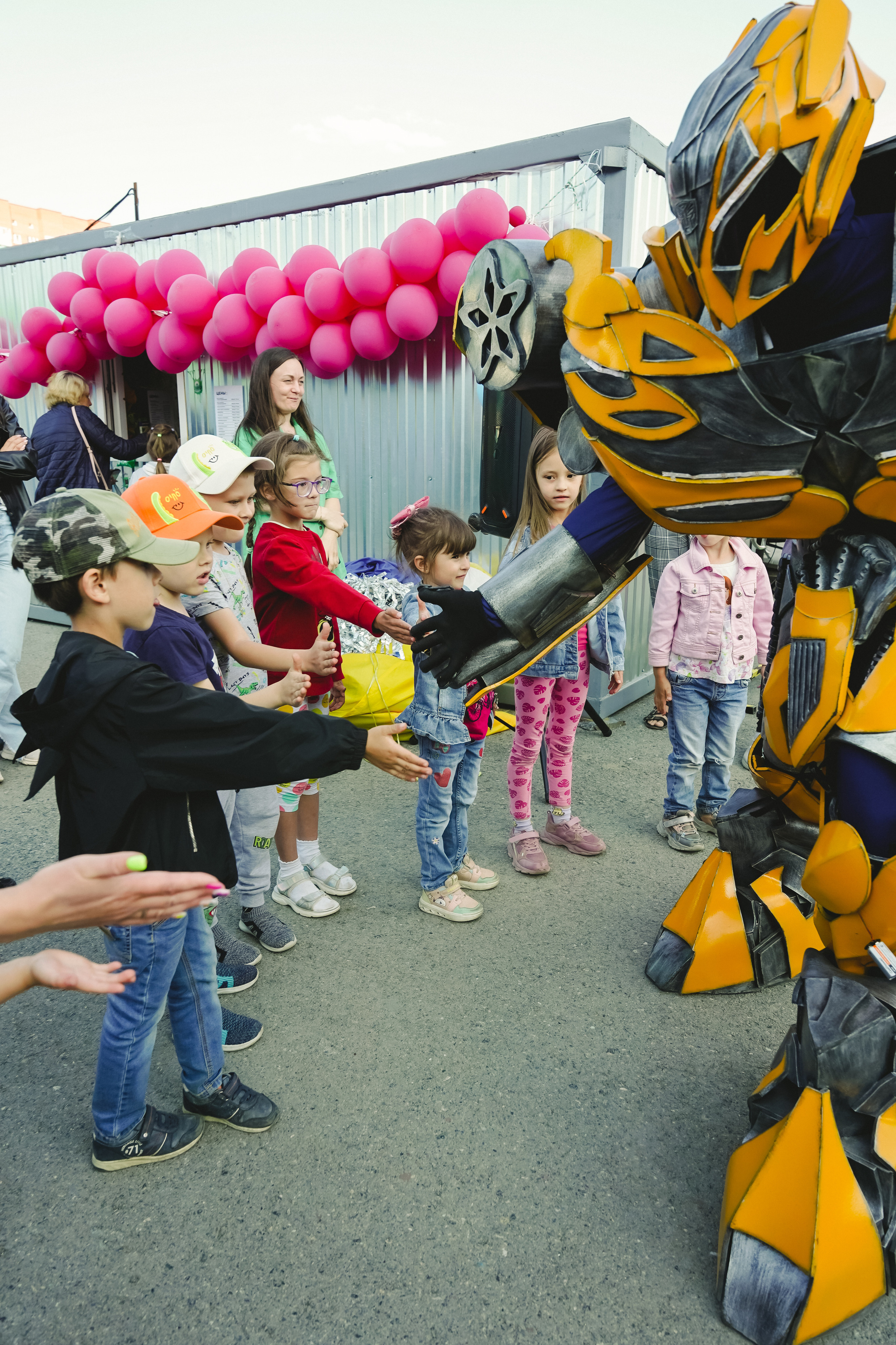 Открытие парка аттракционов «Галактика развлечений». Фотограф в детский сад в Екатеринбурге, выпускные альбомы Юлия Умерова