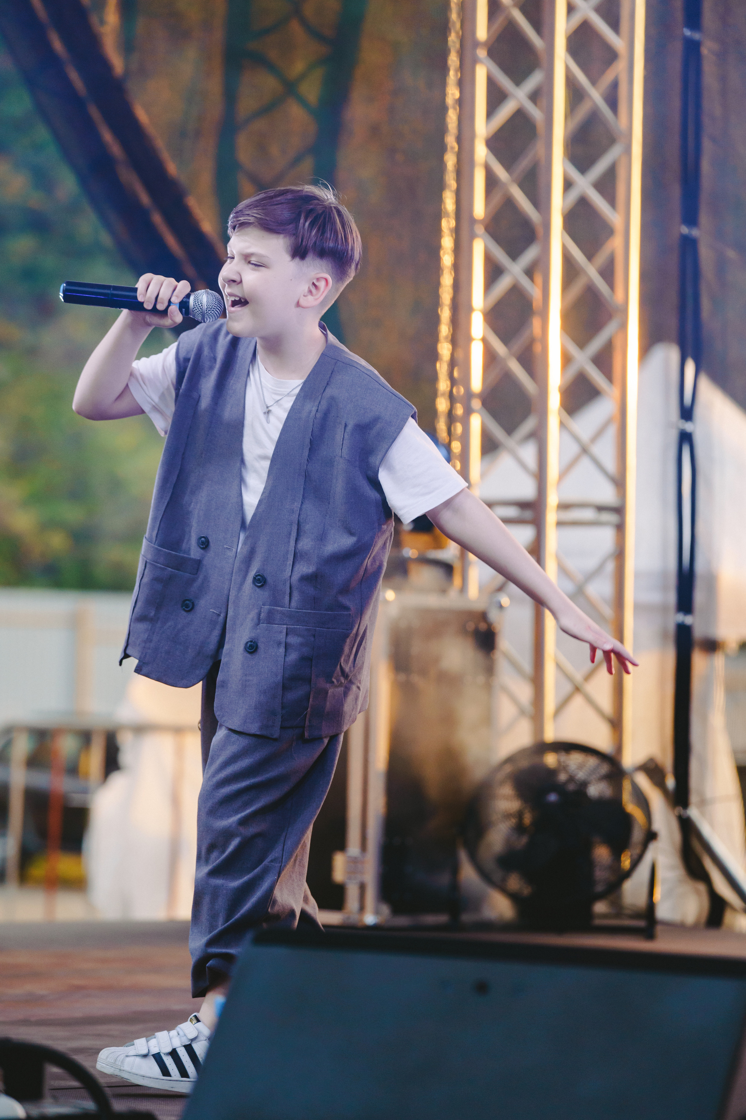 Юбилей БМАУ ДЗОЛ «Зарница». Фотограф в детский сад в Екатеринбурге, выпускные альбомы Юлия Умерова