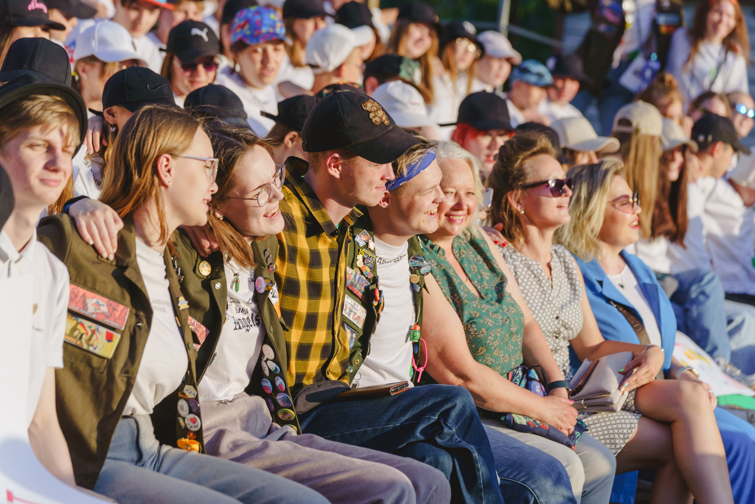 Юбилей БМАУ ДЗОЛ «Зарница». Фотограф в детский сад в Екатеринбурге, выпускные альбомы Юлия Умерова