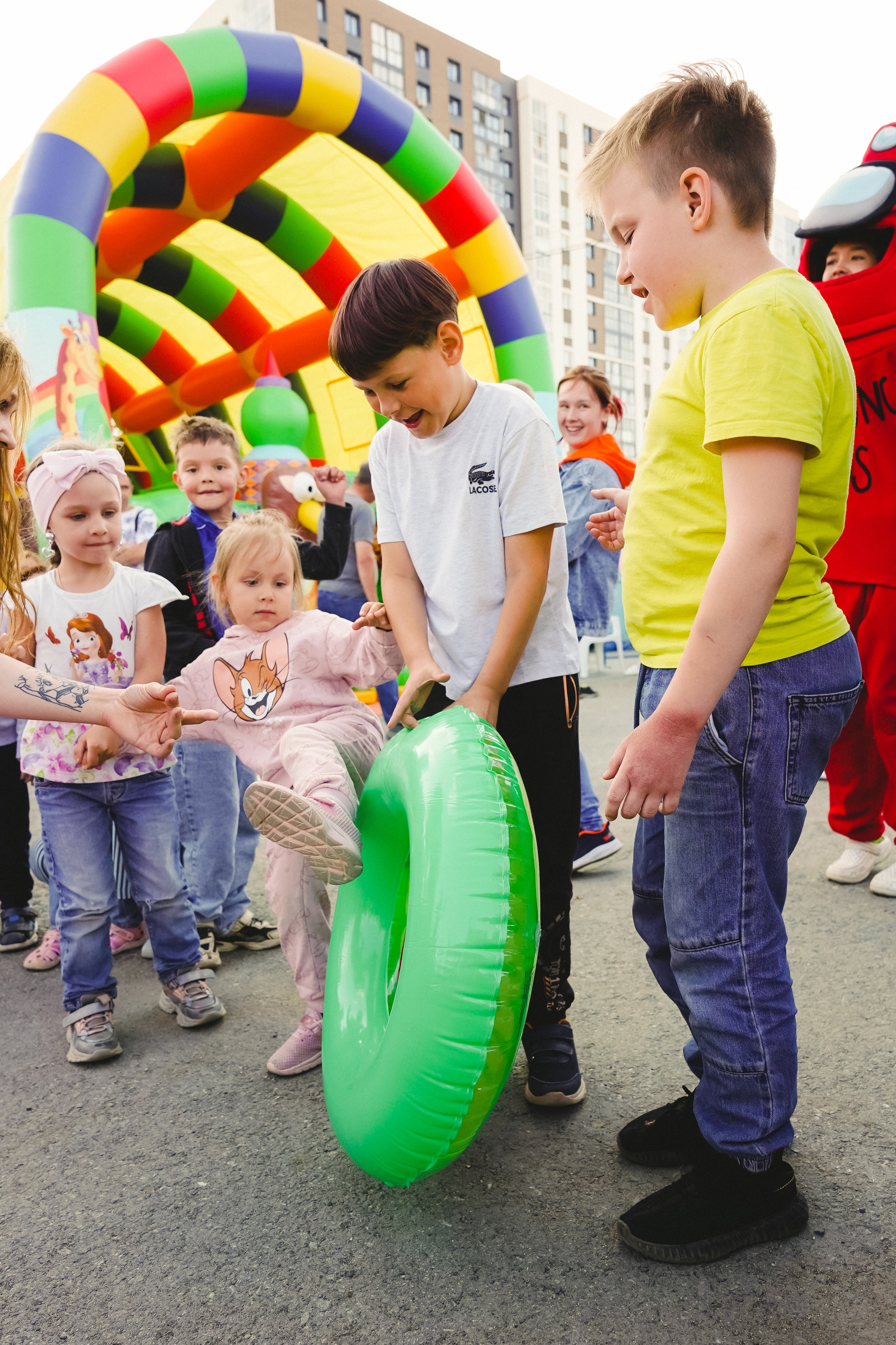 Открытие парка аттракционов «Галактика развлечений». Фотограф в детский сад в Екатеринбурге, выпускные альбомы Юлия Умерова