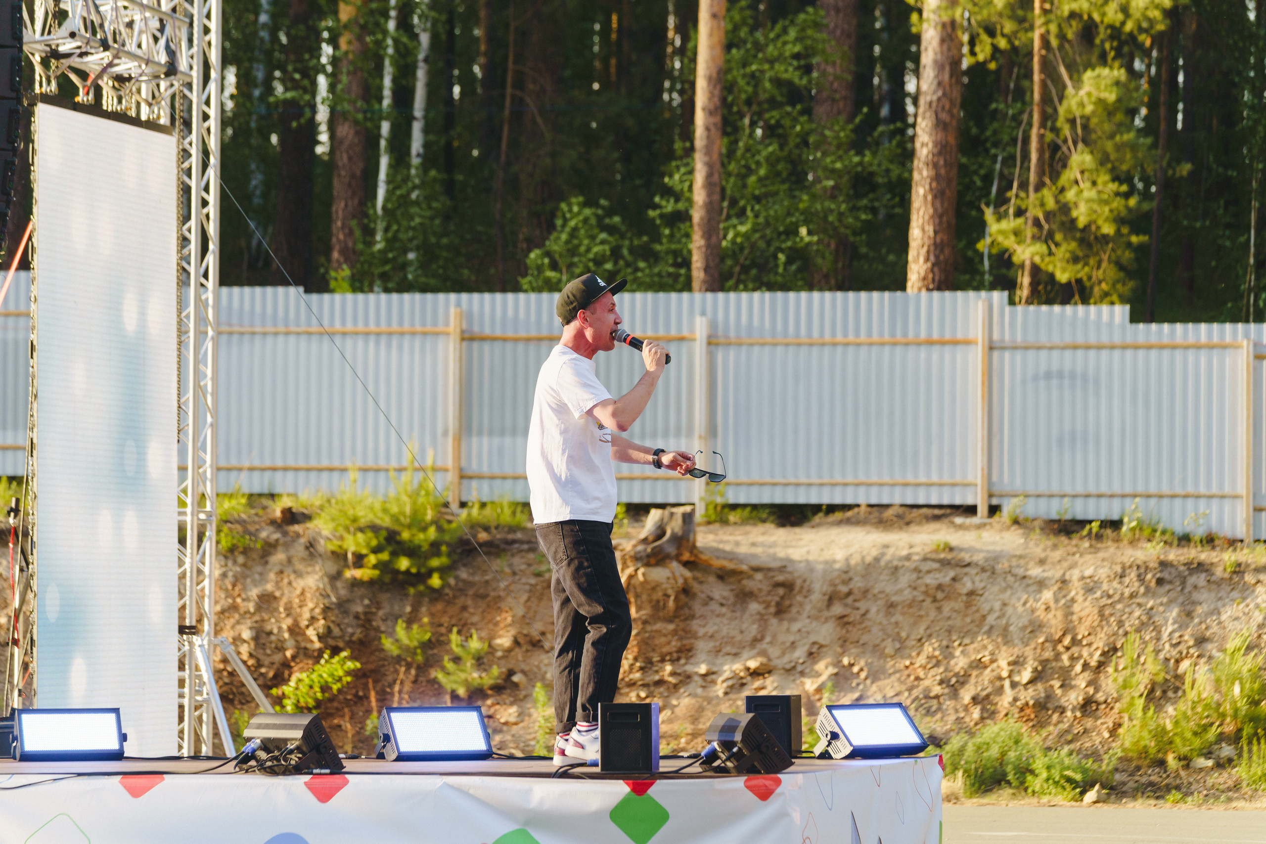 Юбилей БМАУ ДЗОЛ «Зарница». Фотограф в детский сад в Екатеринбурге, выпускные альбомы Юлия Умерова