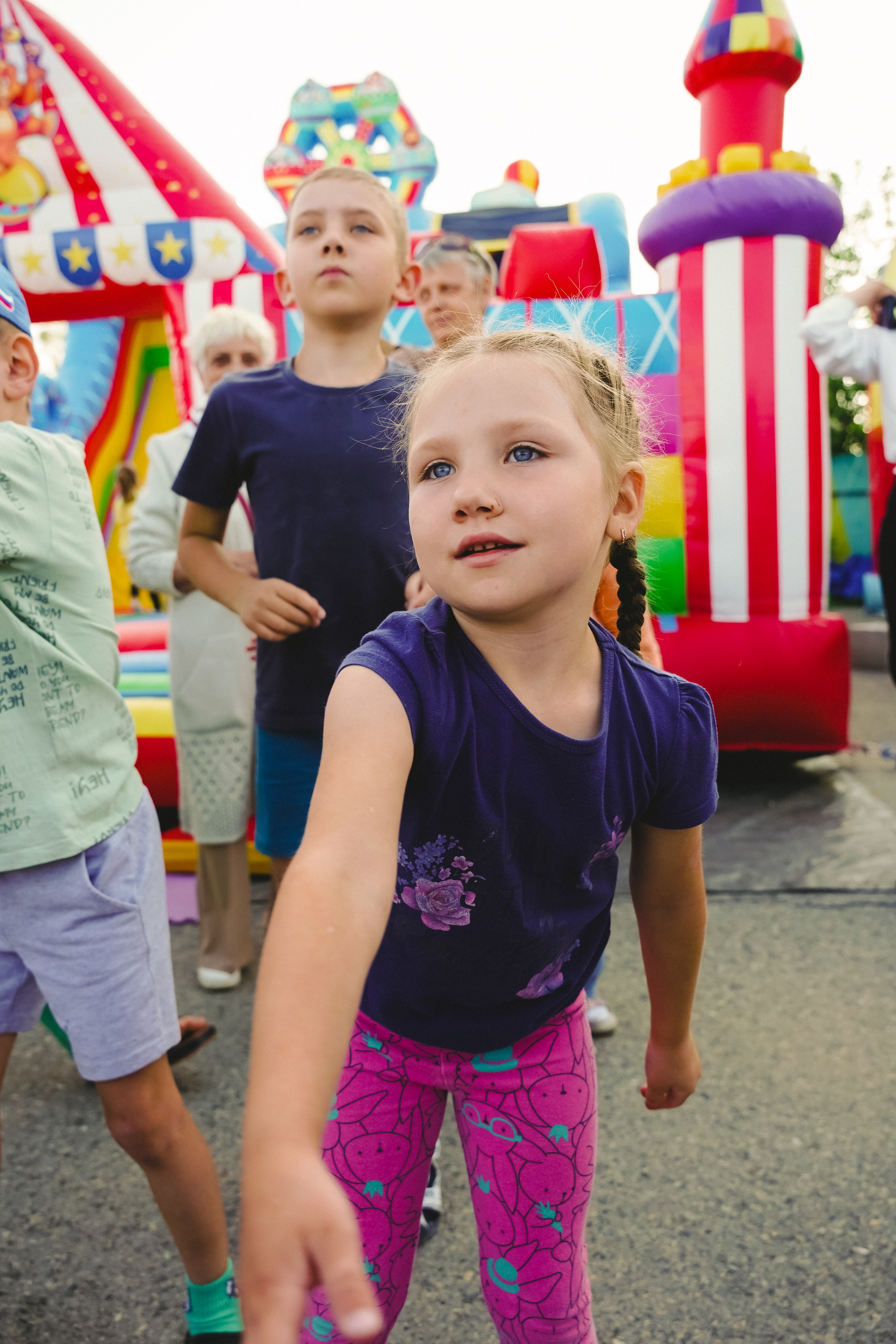 Открытие парка аттракционов «Галактика развлечений». Фотограф в детский сад в Екатеринбурге, выпускные альбомы Юлия Умерова