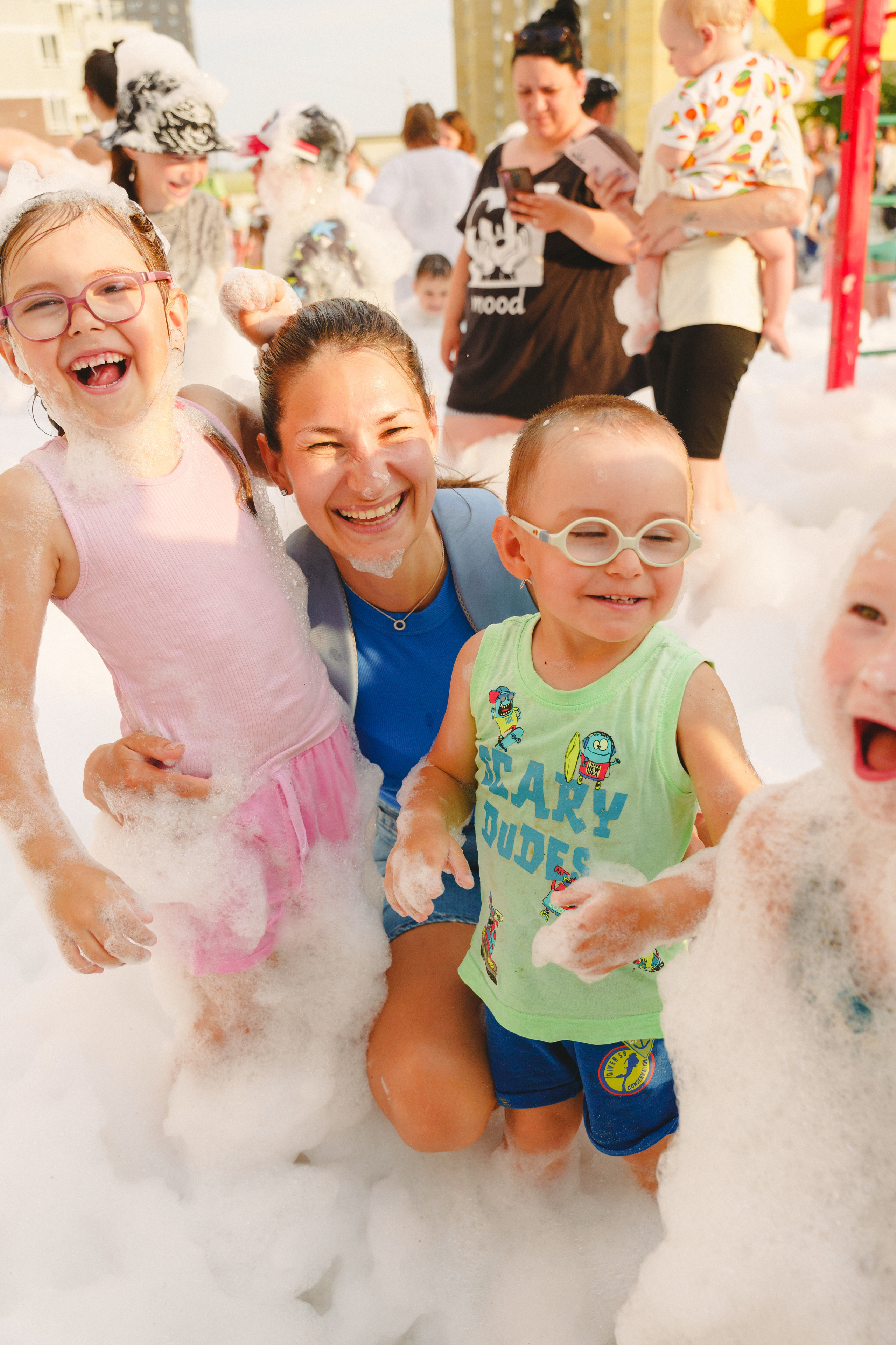 Пена — ПАТИ «Галактика развлечений» и «УК КОТ». Фотограф в детский сад в Екатеринбурге, выпускные альбомы Юлия Умерова