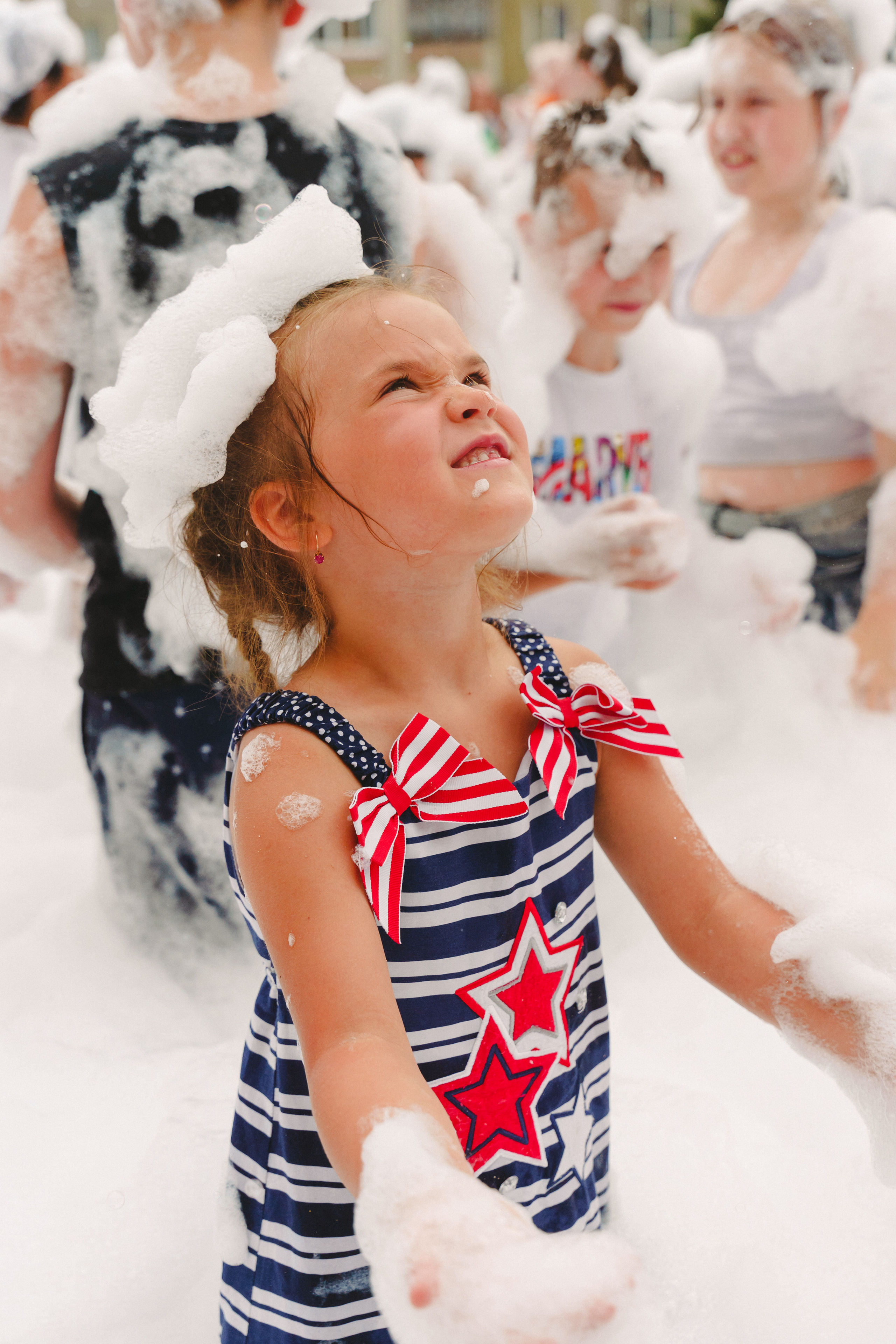 Пена — ПАТИ «Галактика развлечений» и «УК КОТ». Фотограф в детский сад в Екатеринбурге, выпускные альбомы Юлия Умерова