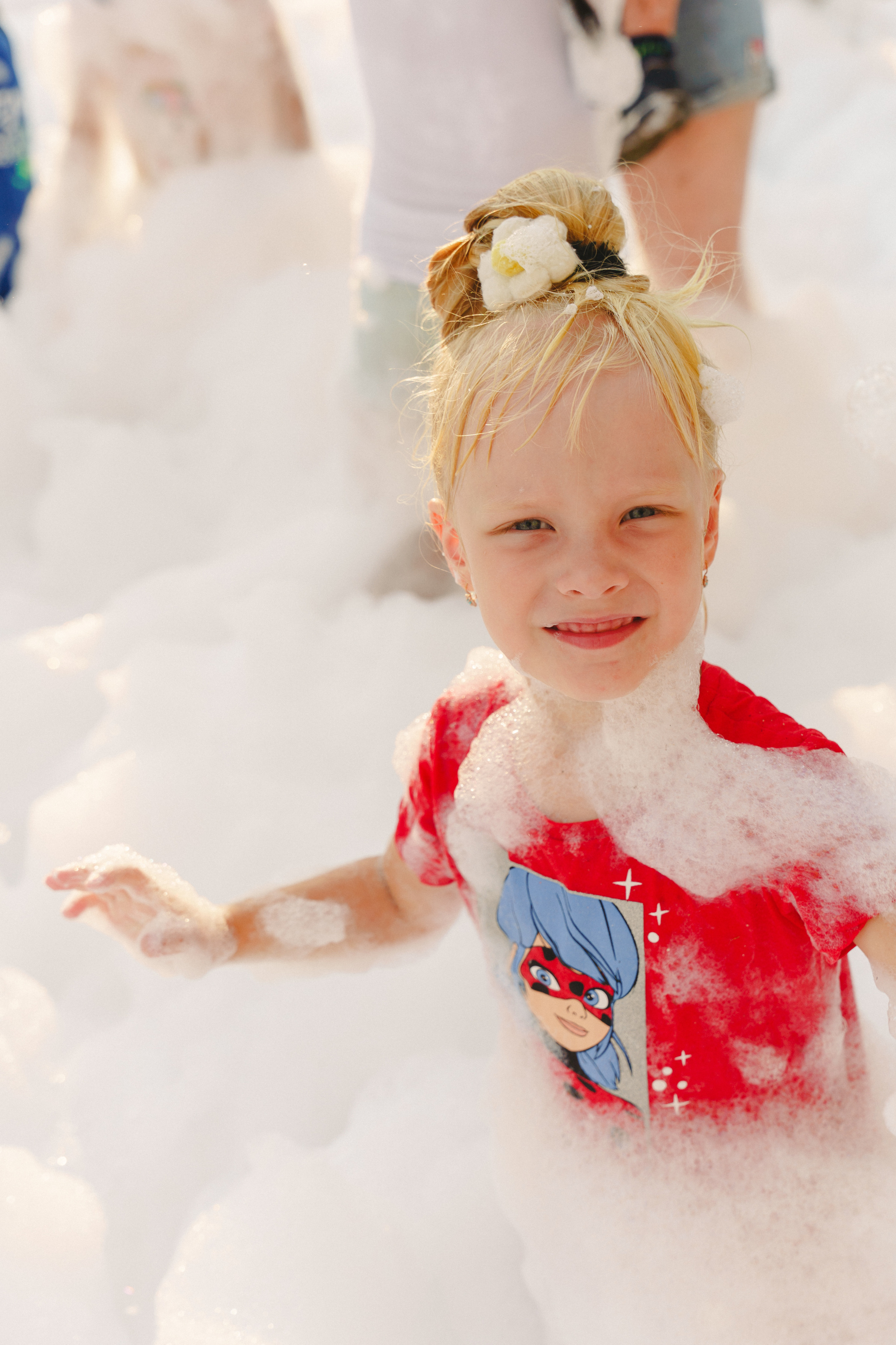 Пена — ПАТИ «Галактика развлечений» и «УК КОТ». Фотограф в детский сад в Екатеринбурге, выпускные альбомы Юлия Умерова