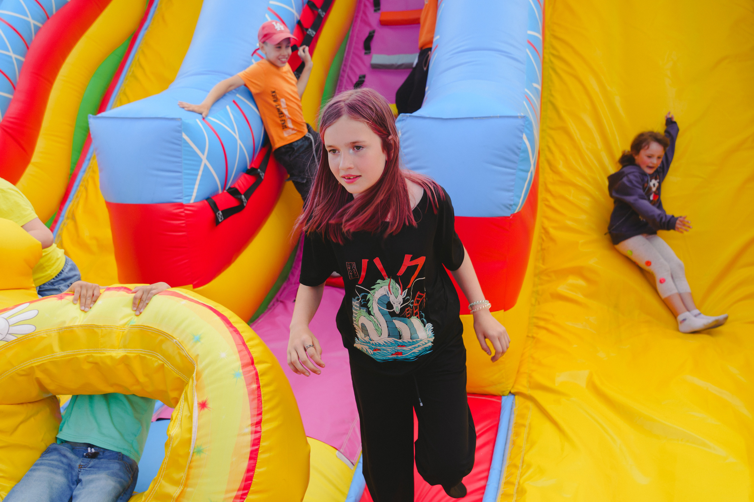 Открытие парка аттракционов «Галактика развлечений». Фотограф в детский сад в Екатеринбурге, выпускные альбомы Юлия Умерова