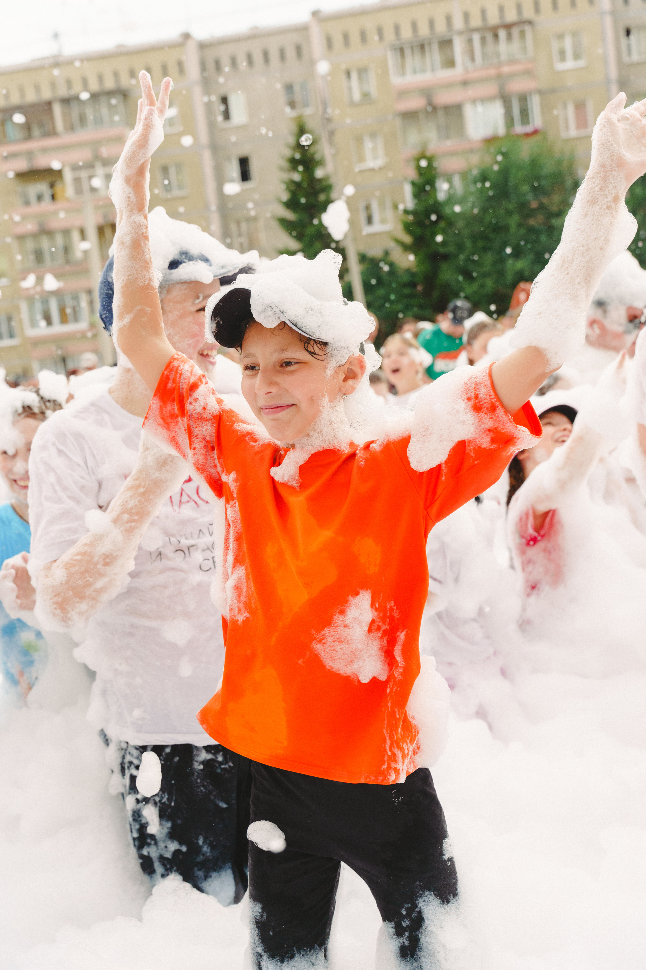 Пена — ПАТИ «Галактика развлечений» и «УК КОТ». Фотограф в детский сад в Екатеринбурге, выпускные альбомы Юлия Умерова