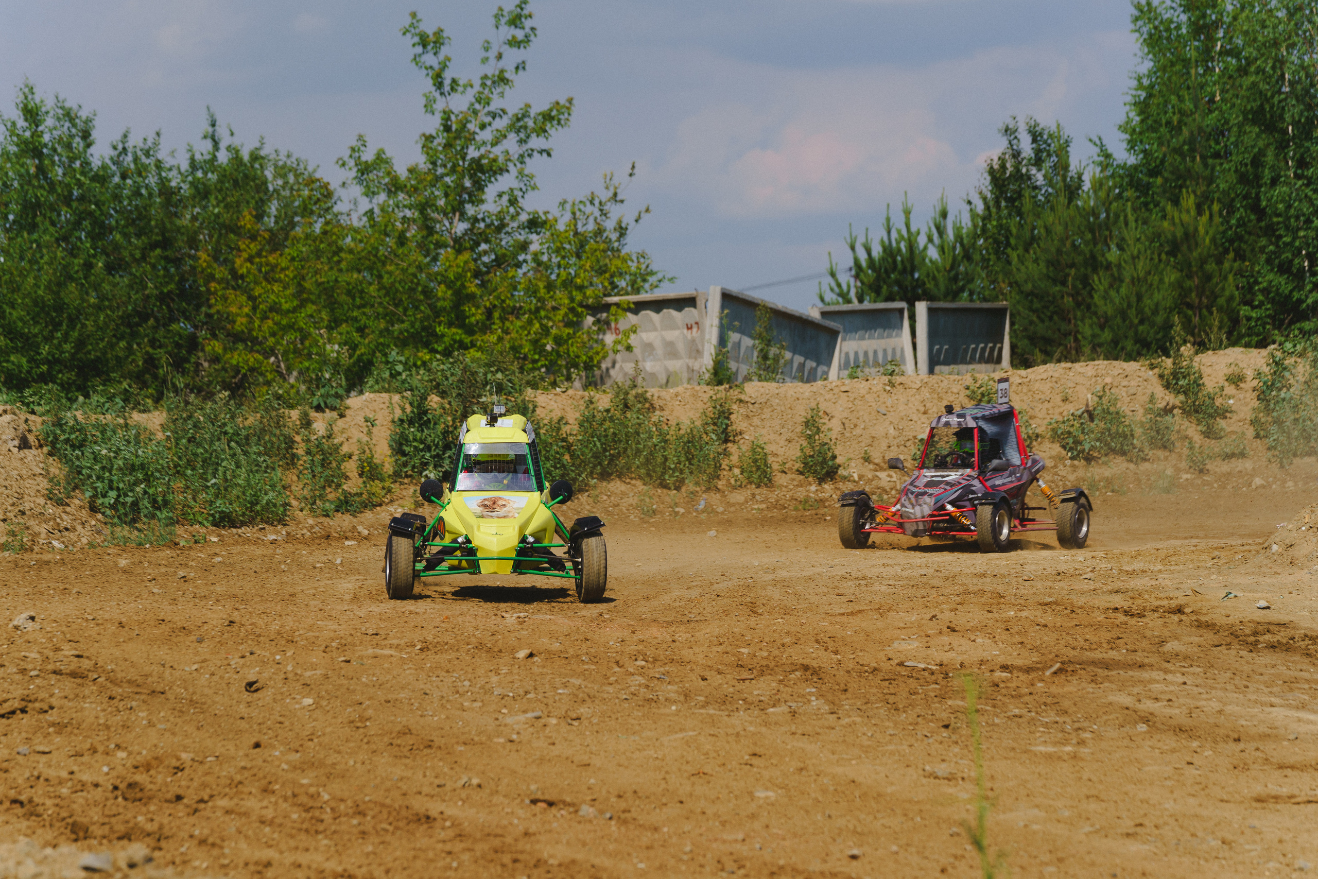Автокросс Березовский. Фотограф Камиль Умеров. Фотограф в детский сад в Екатеринбурге, выпускные альбомы Юлия Умерова