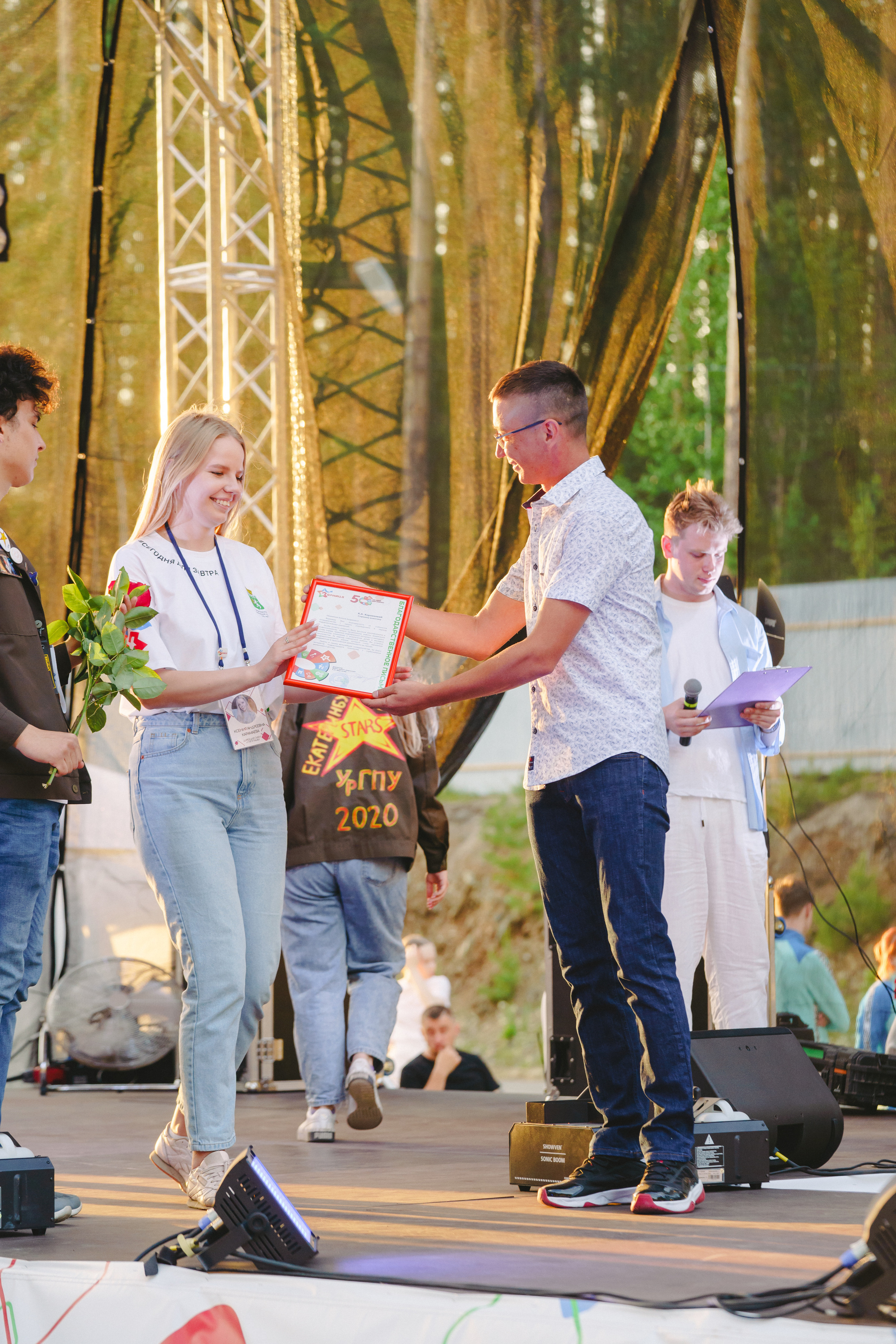 Юбилей БМАУ ДЗОЛ «Зарница». Фотограф в детский сад в Екатеринбурге, выпускные альбомы Юлия Умерова