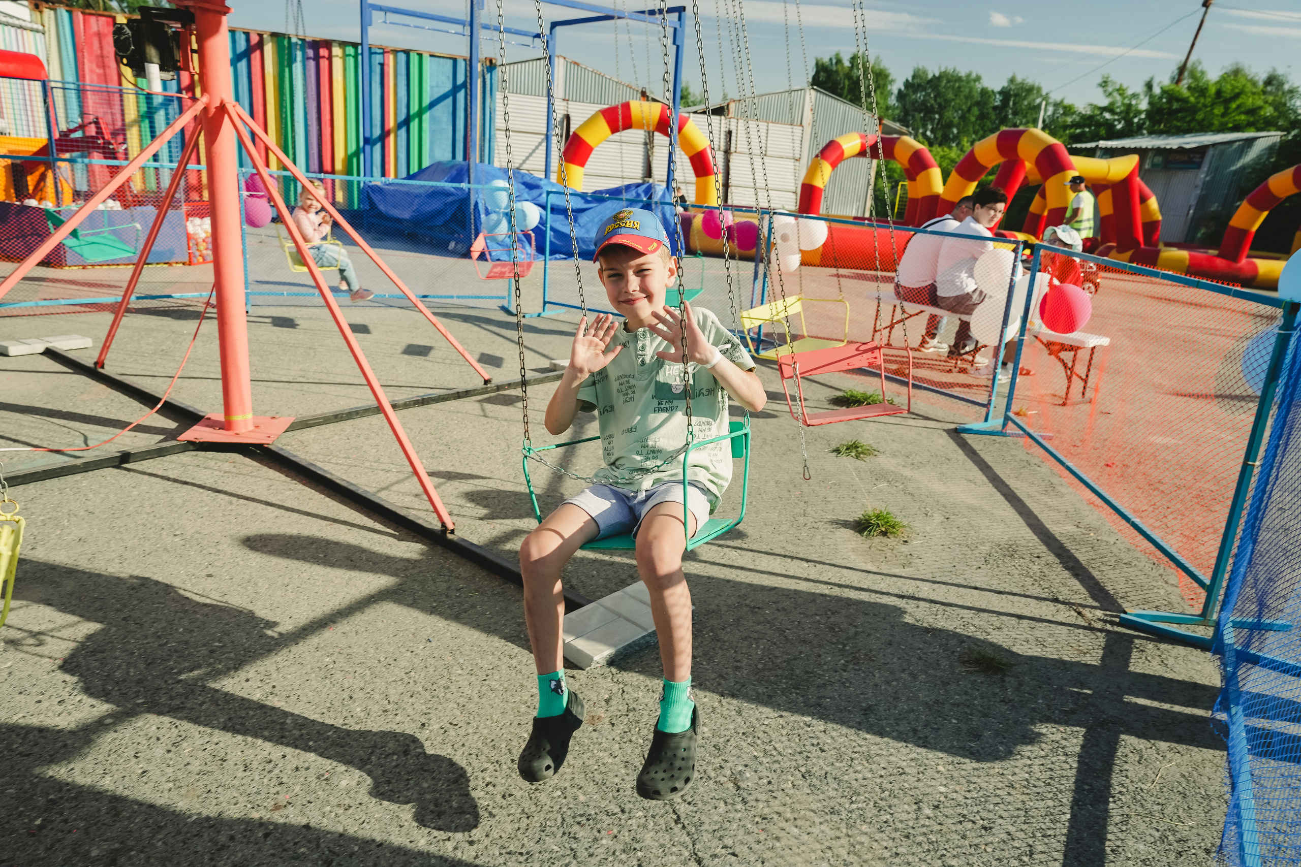 Открытие парка аттракционов «Галактика развлечений». Фотограф в детский сад в Екатеринбурге, выпускные альбомы Юлия Умерова