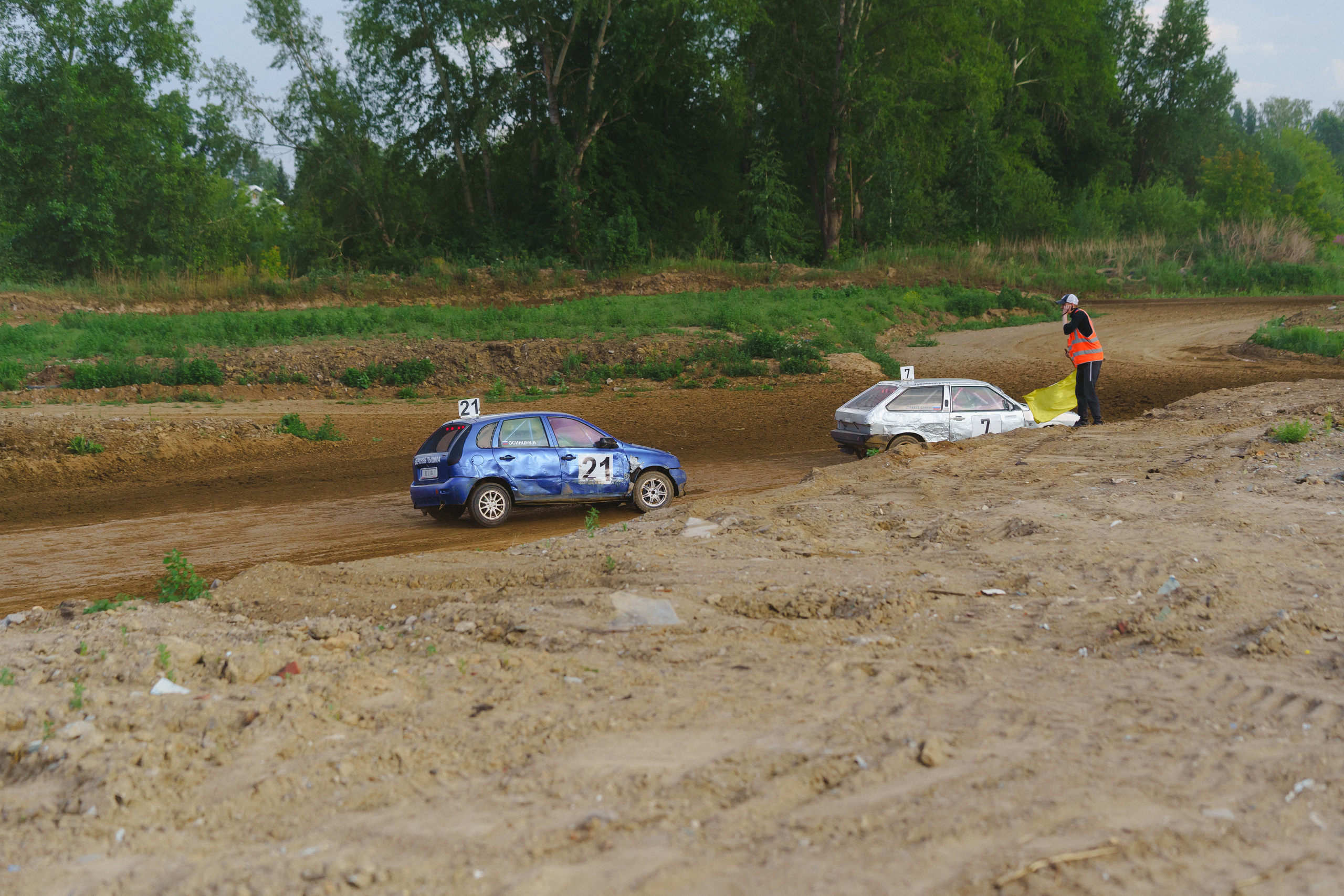 Автокросс Березовский. Фотограф Камиль Умеров. Фотограф в детский сад в Екатеринбурге, выпускные альбомы Юлия Умерова
