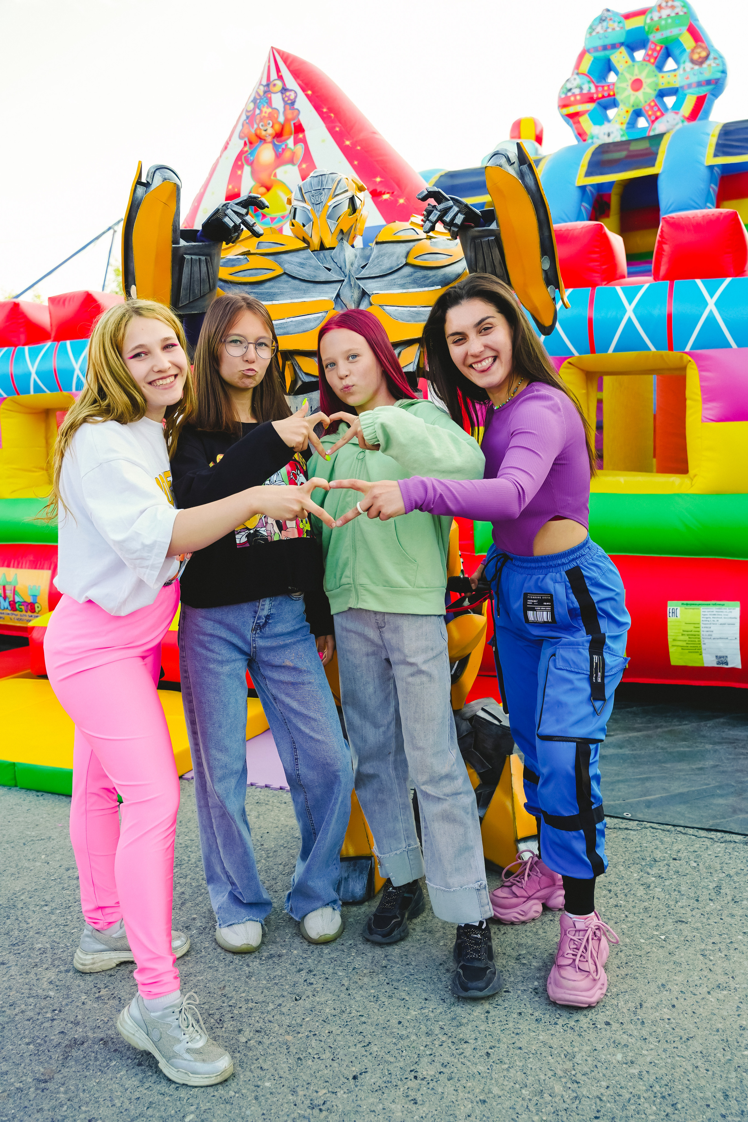 Открытие парка аттракционов «Галактика развлечений». Фотограф в детский сад в Екатеринбурге, выпускные альбомы Юлия Умерова