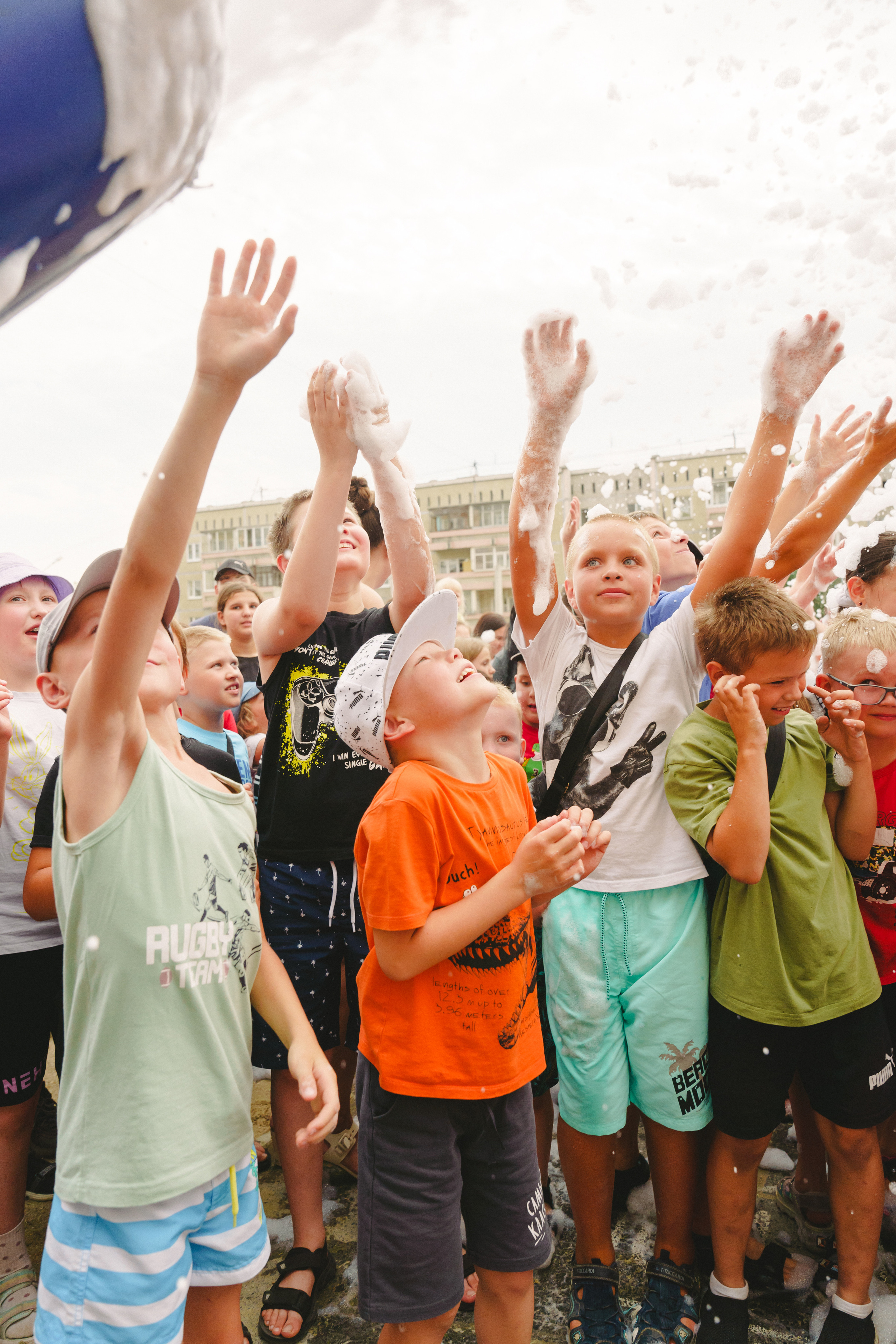 Пена — ПАТИ «Галактика развлечений» и «УК КОТ». Фотограф в детский сад в Екатеринбурге, выпускные альбомы Юлия Умерова