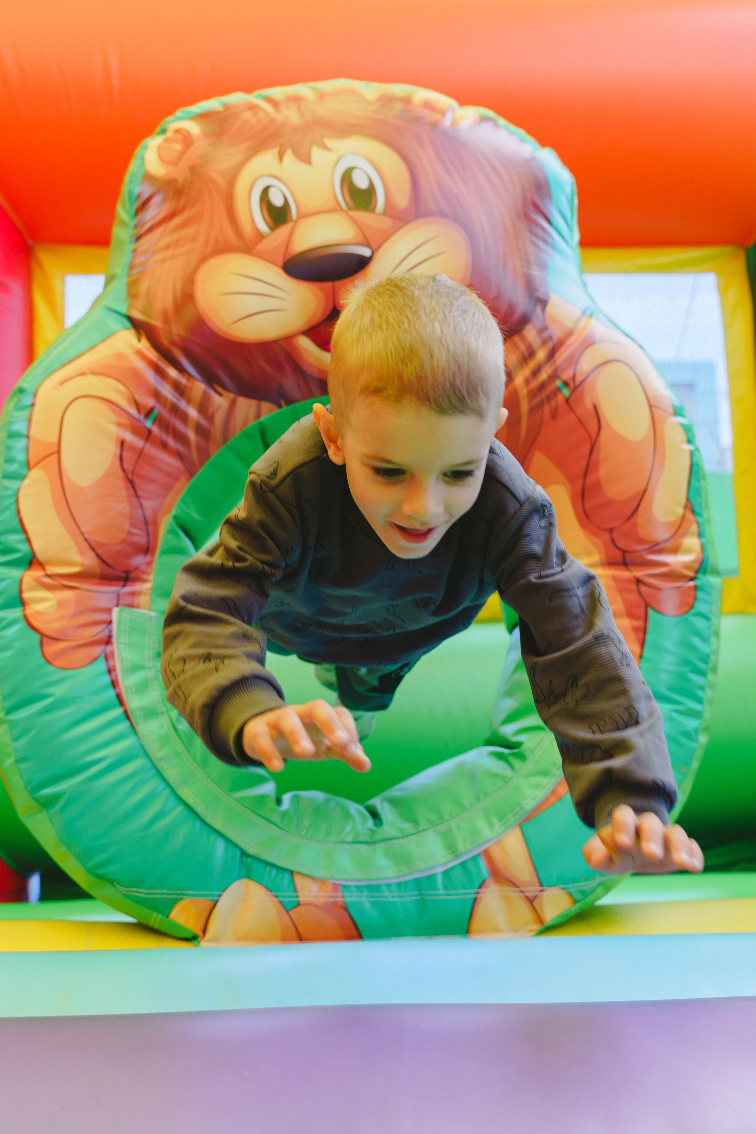 Открытие парка аттракционов «Галактика развлечений». Фотограф в детский сад в Екатеринбурге, выпускные альбомы Юлия Умерова