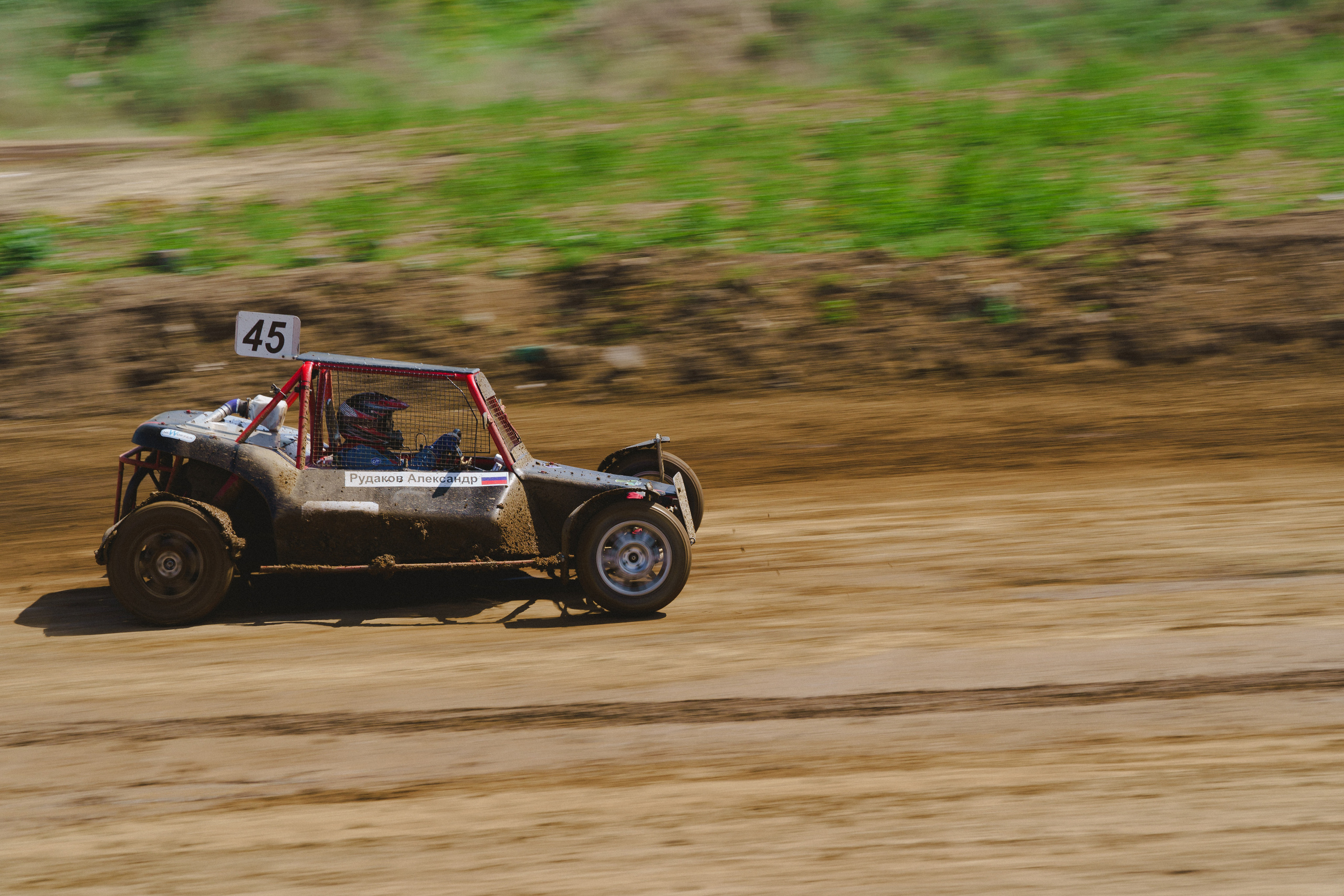 Автокросс Березовский. Фотограф Камиль Умеров. Фотограф в детский сад в Екатеринбурге, выпускные альбомы Юлия Умерова