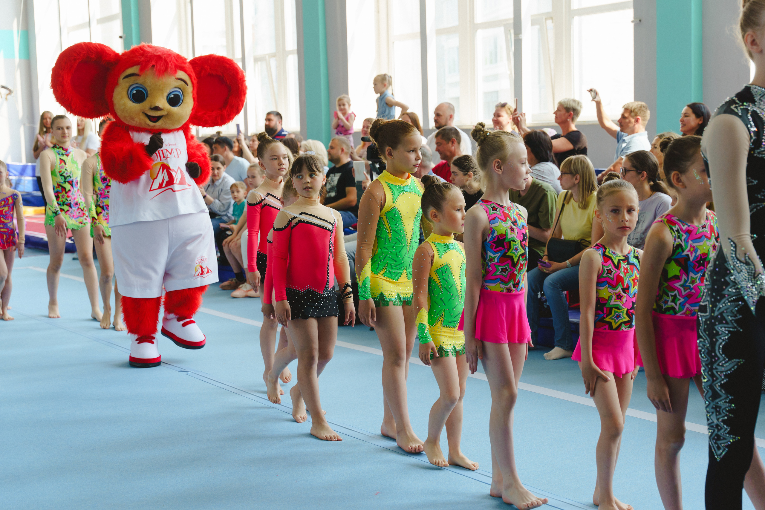 Межрегиональные соревнования по спортивной акробатике «Киндер Сюрприз». Фотограф в детский сад в Екатеринбурге, выпускные альбомы Юлия Умерова