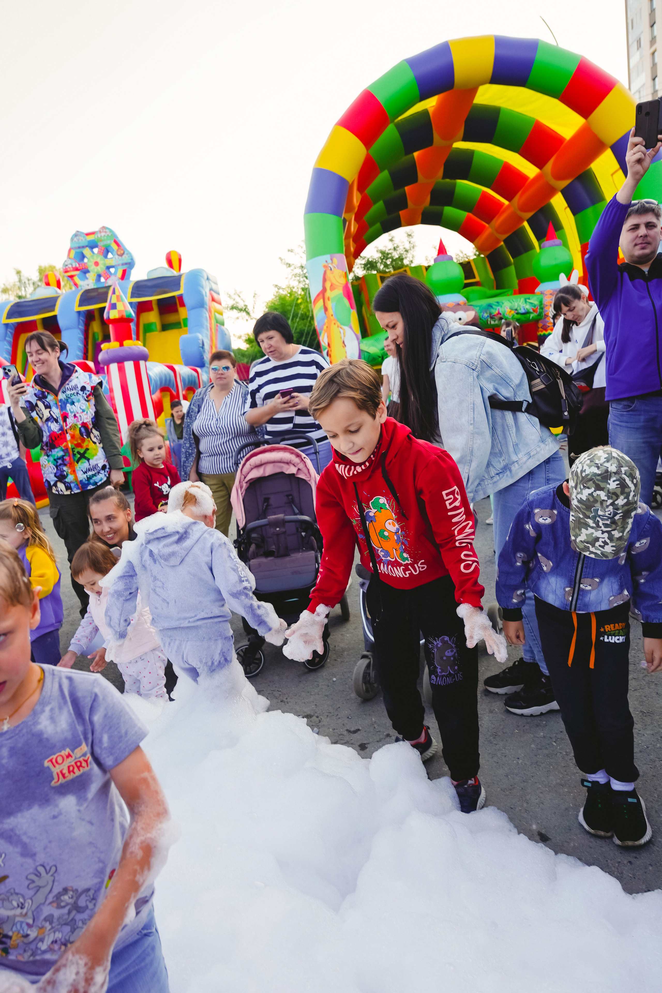 Открытие парка аттракционов «Галактика развлечений». Фотограф в детский сад в Екатеринбурге, выпускные альбомы Юлия Умерова