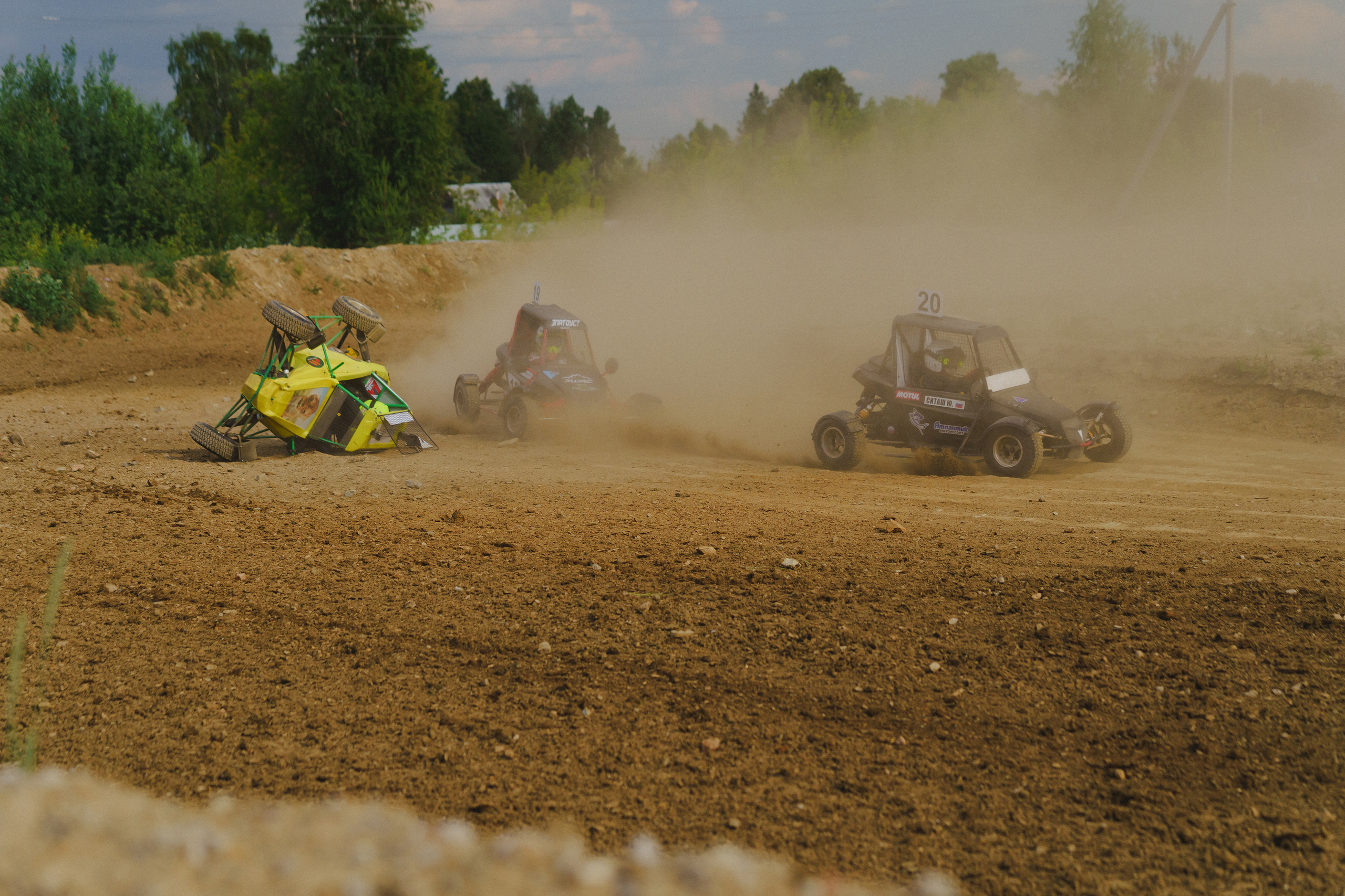 Автокросс Березовский. Фотограф Камиль Умеров. Фотограф в детский сад в Екатеринбурге, выпускные альбомы Юлия Умерова