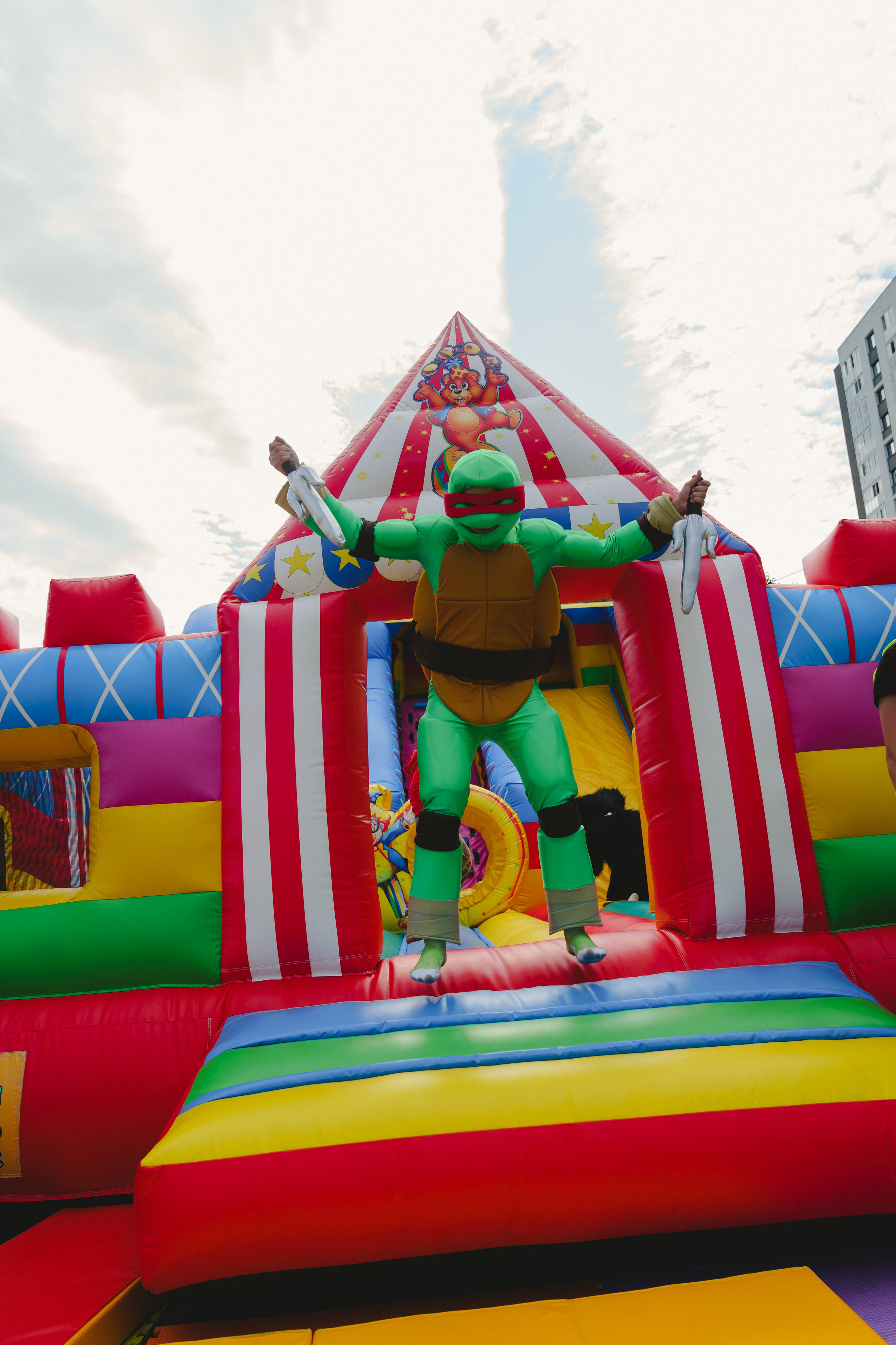 Открытие парка аттракционов «Галактика развлечений». Фотограф в детский сад в Екатеринбурге, выпускные альбомы Юлия Умерова