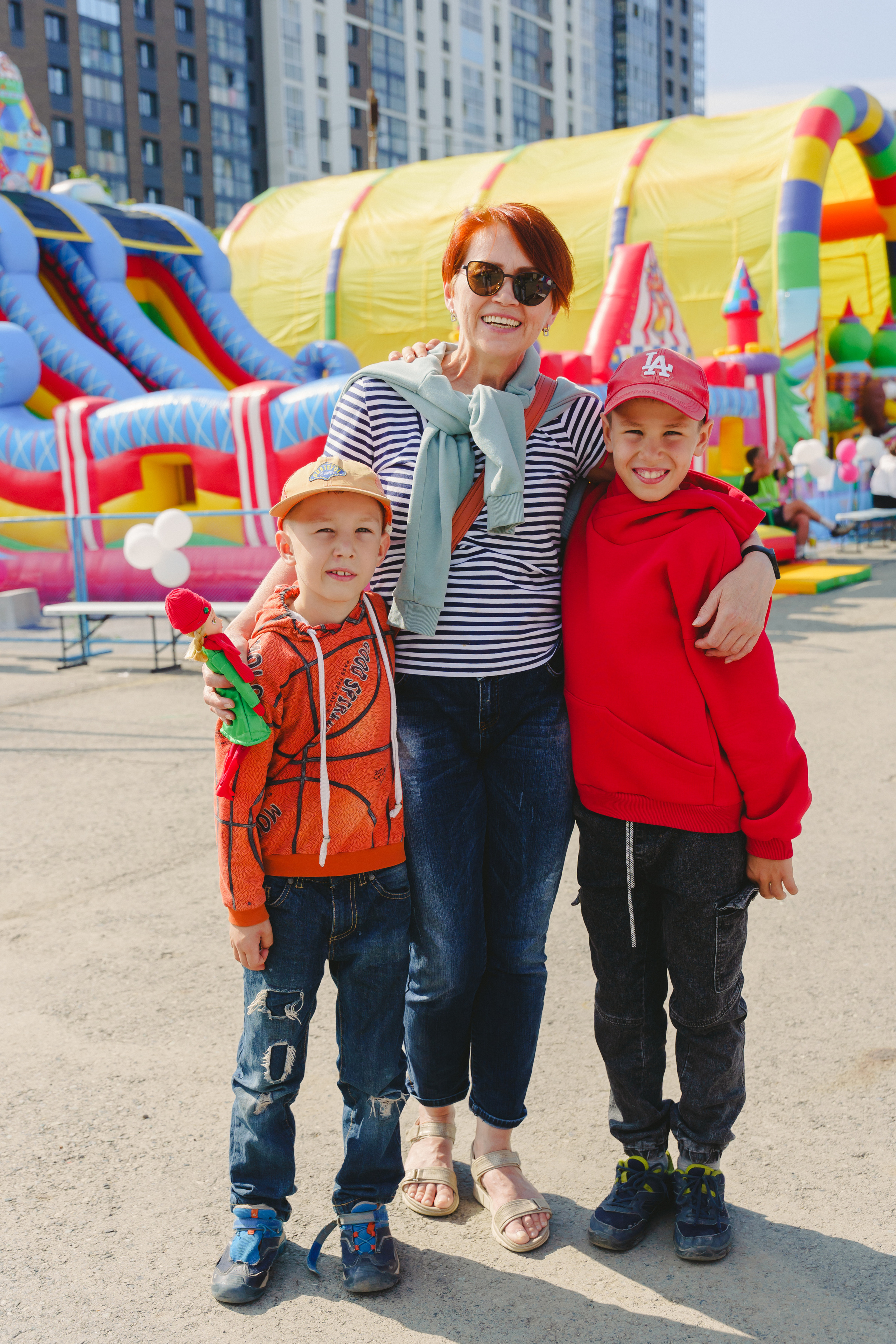 Открытие парка аттракционов «Галактика развлечений». Фотограф в детский сад в Екатеринбурге, выпускные альбомы Юлия Умерова