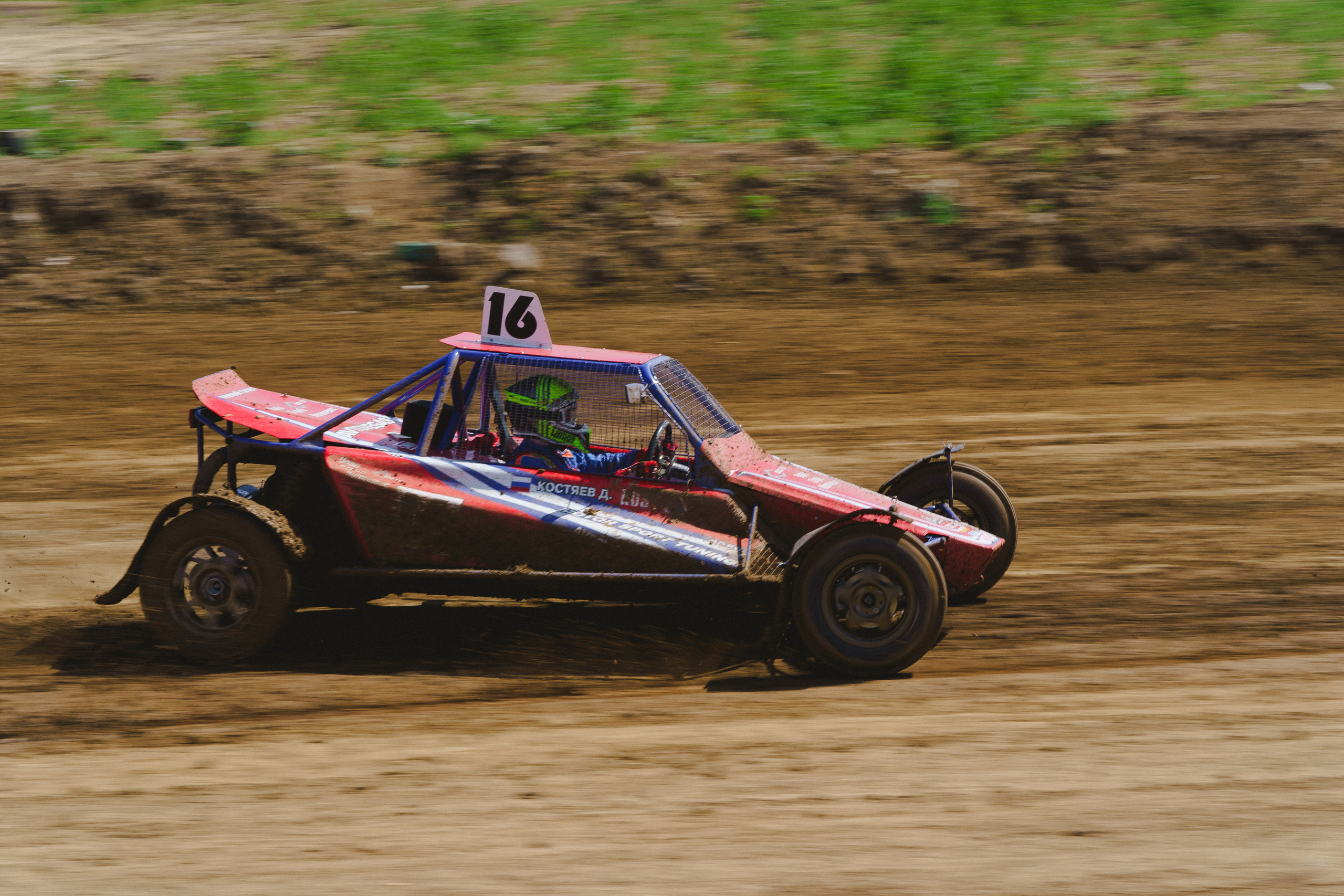 Автокросс Березовский. Фотограф Камиль Умеров. Фотограф в детский сад в Екатеринбурге, выпускные альбомы Юлия Умерова