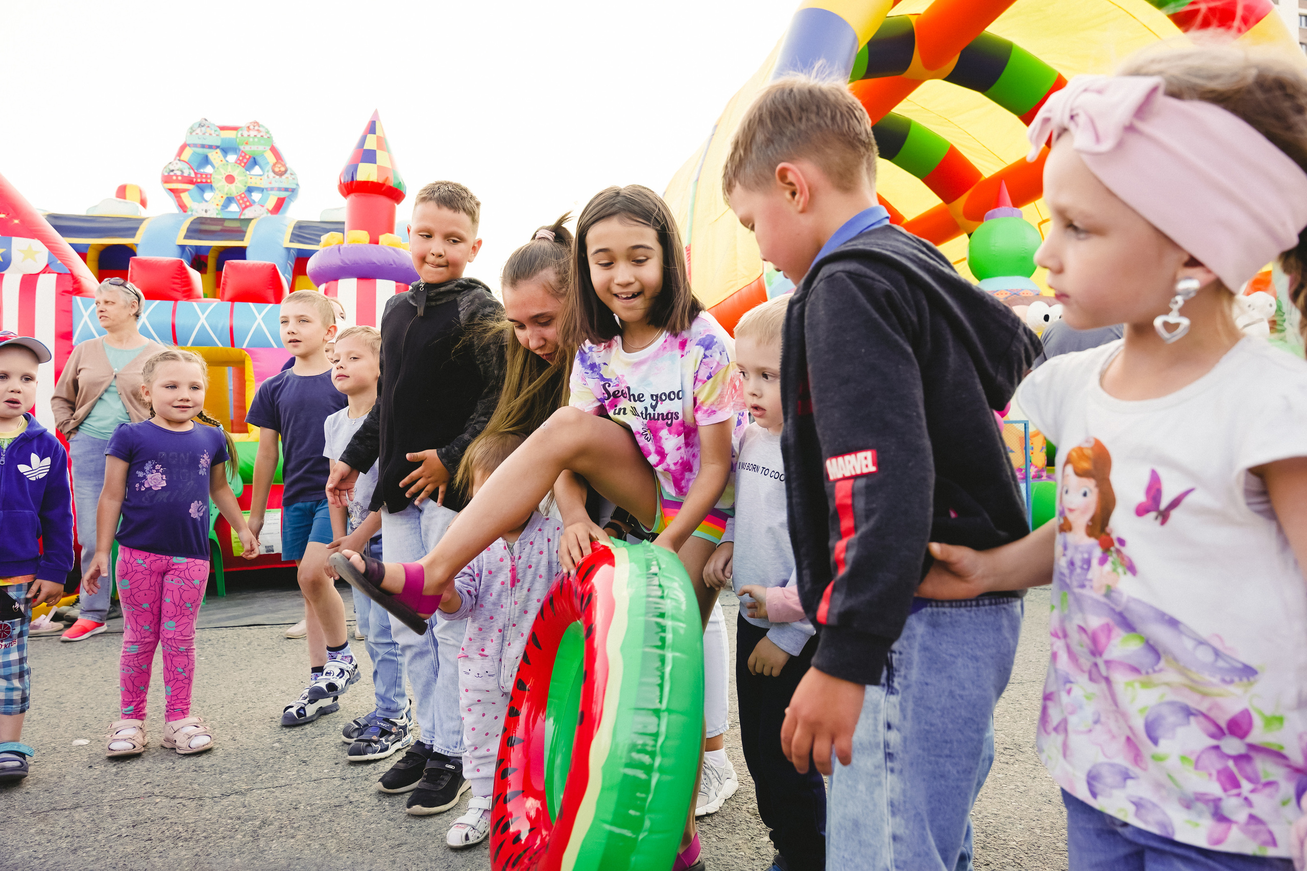 Открытие парка аттракционов «Галактика развлечений». Фотограф в детский сад в Екатеринбурге, выпускные альбомы Юлия Умерова