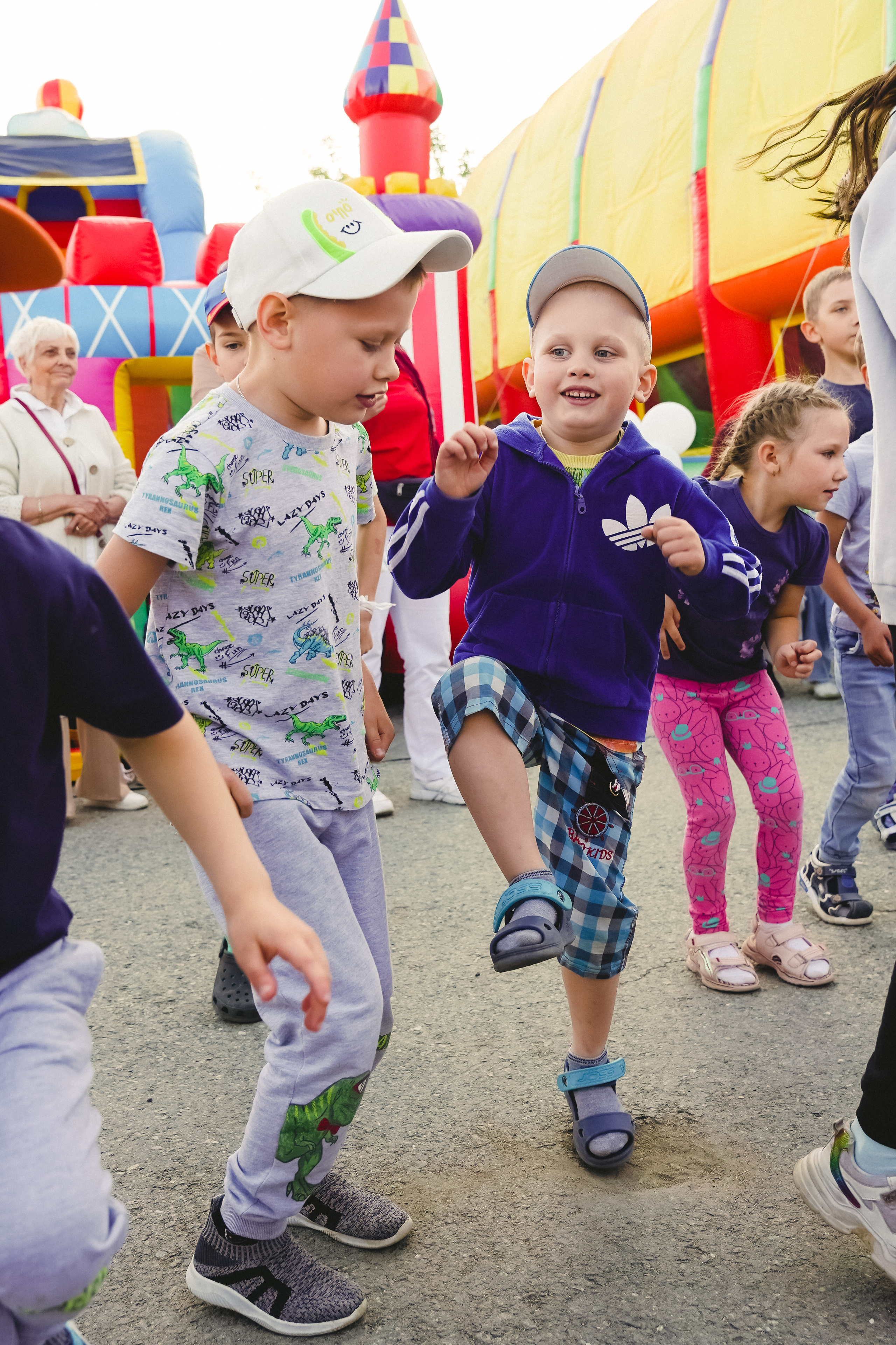 Открытие парка аттракционов «Галактика развлечений». Фотограф в детский сад в Екатеринбурге, выпускные альбомы Юлия Умерова