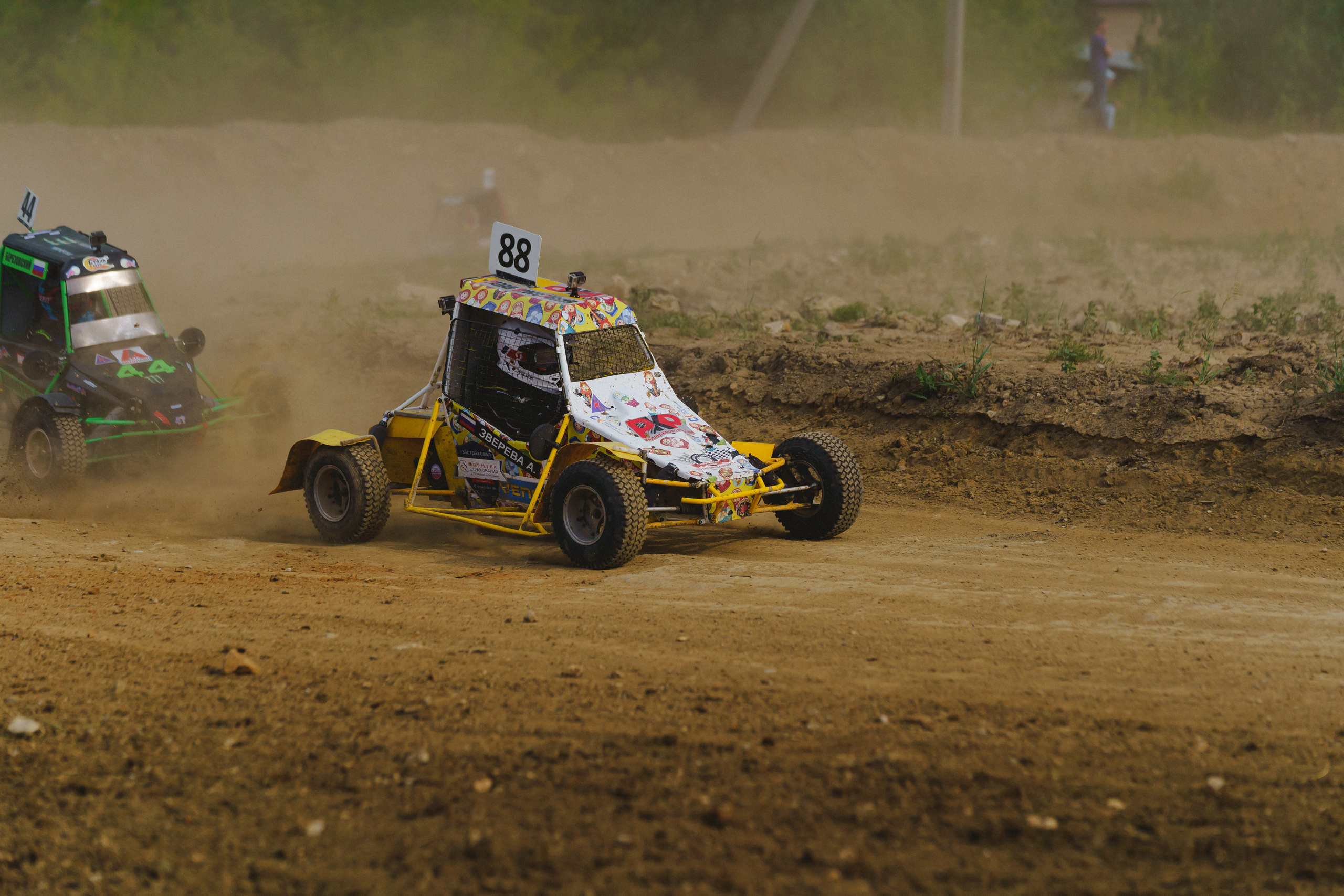 Автокросс Березовский. Фотограф Камиль Умеров. Фотограф в детский сад в Екатеринбурге, выпускные альбомы Юлия Умерова