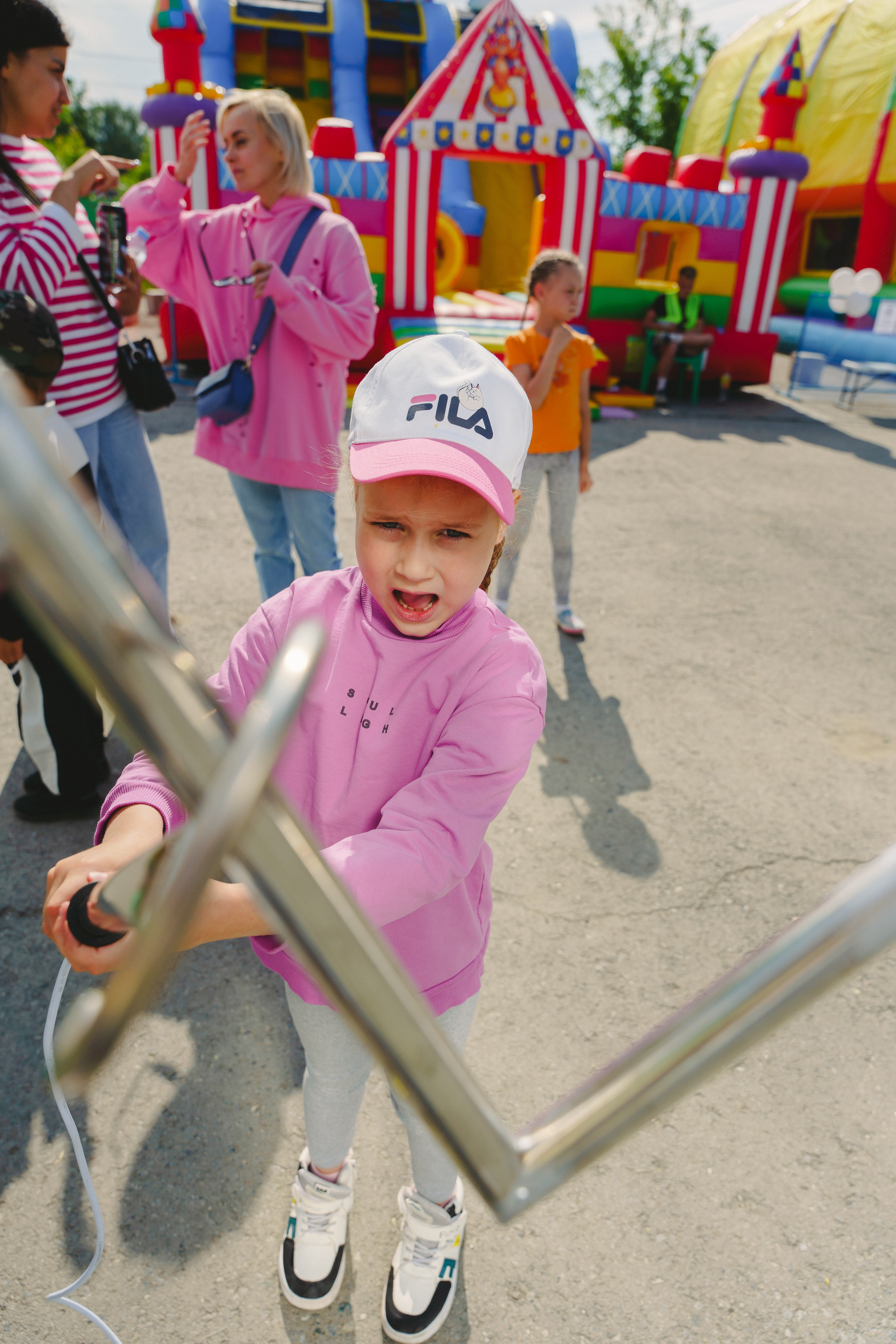 Открытие парка аттракционов «Галактика развлечений». Фотограф в детский сад в Екатеринбурге, выпускные альбомы Юлия Умерова