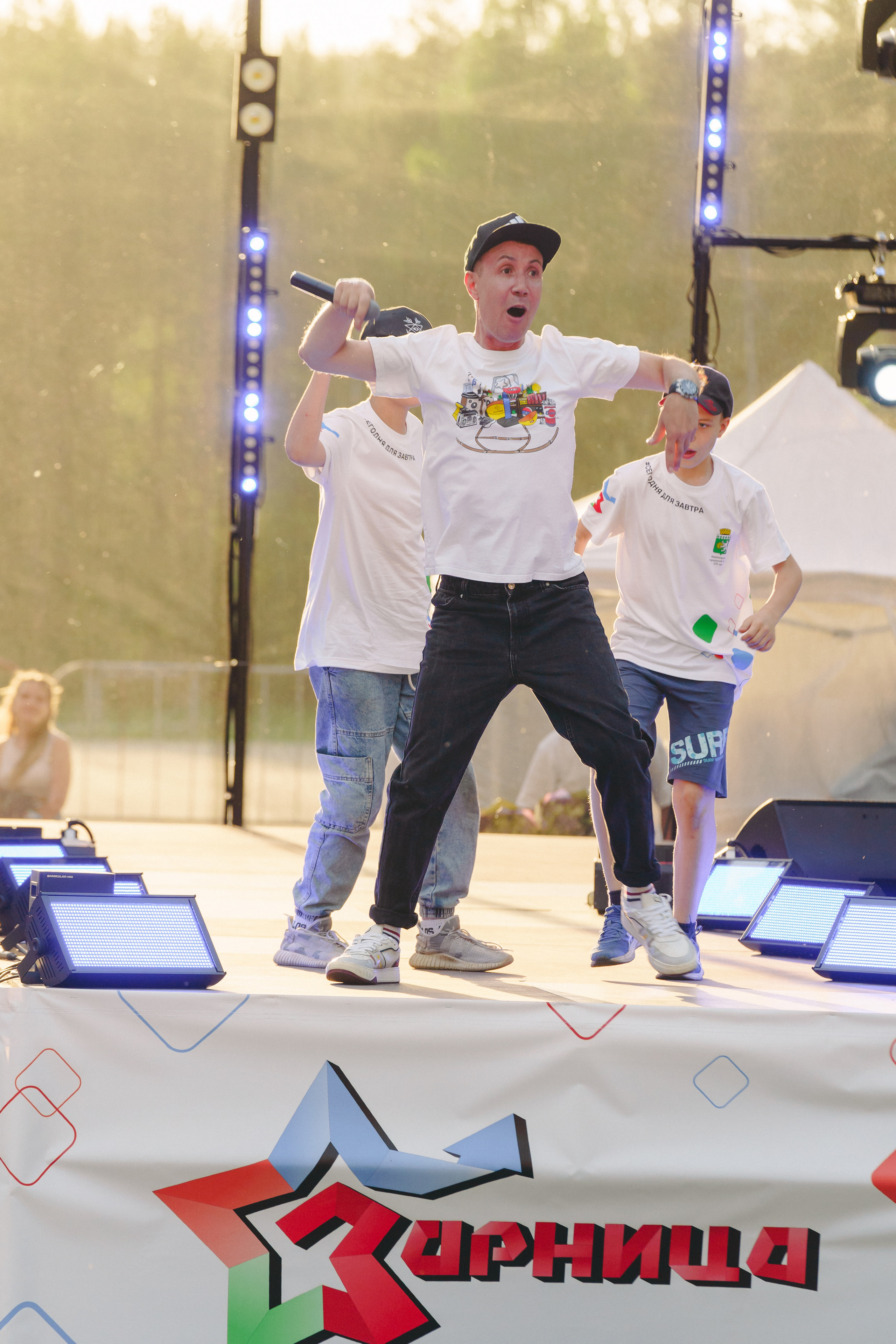 Юбилей БМАУ ДЗОЛ «Зарница». Фотограф в детский сад в Екатеринбурге, выпускные альбомы Юлия Умерова