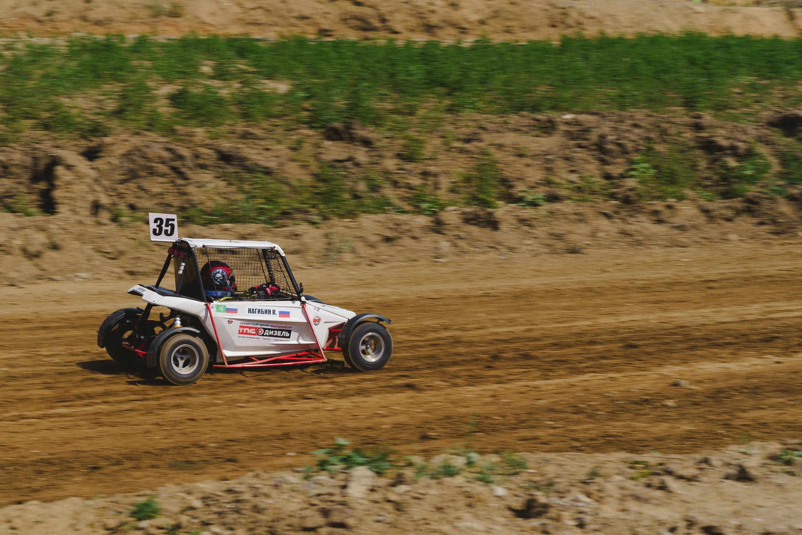 Автокросс Березовский. Фотограф Камиль Умеров. Фотограф в детский сад в Екатеринбурге, выпускные альбомы Юлия Умерова