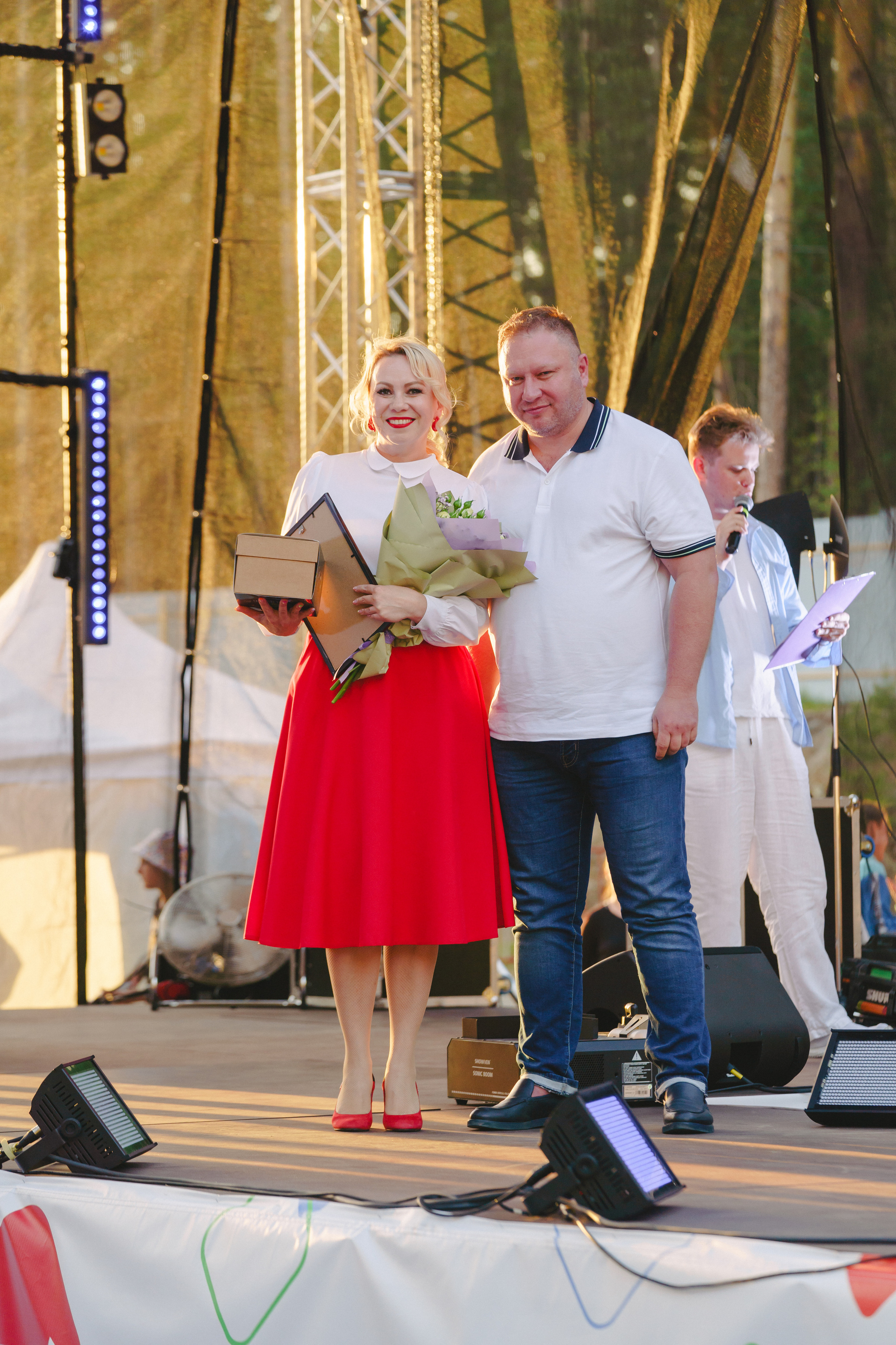 Юбилей БМАУ ДЗОЛ «Зарница». Фотограф в детский сад в Екатеринбурге, выпускные альбомы Юлия Умерова