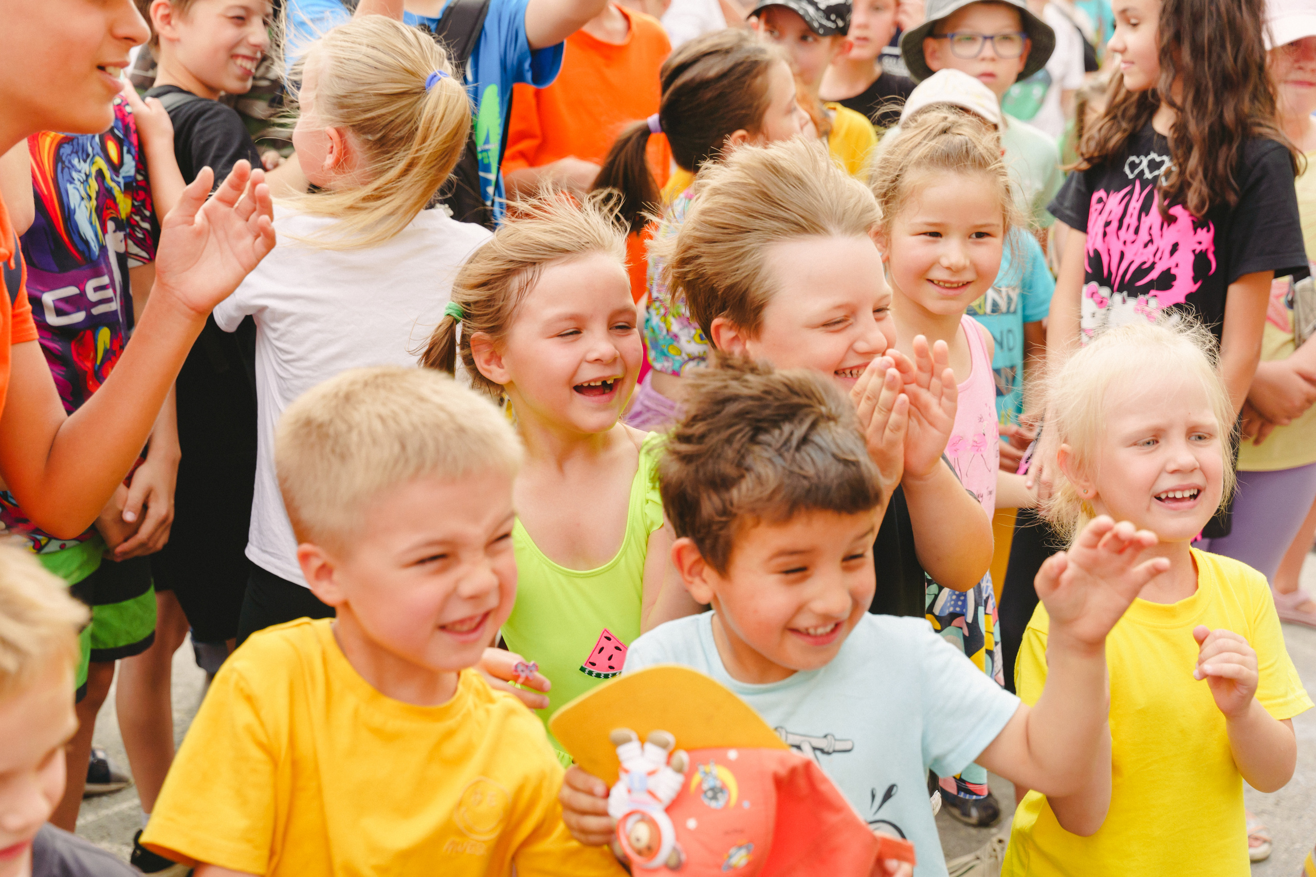 Пена — ПАТИ «Галактика развлечений» и «УК КОТ». Фотограф в детский сад в Екатеринбурге, выпускные альбомы Юлия Умерова