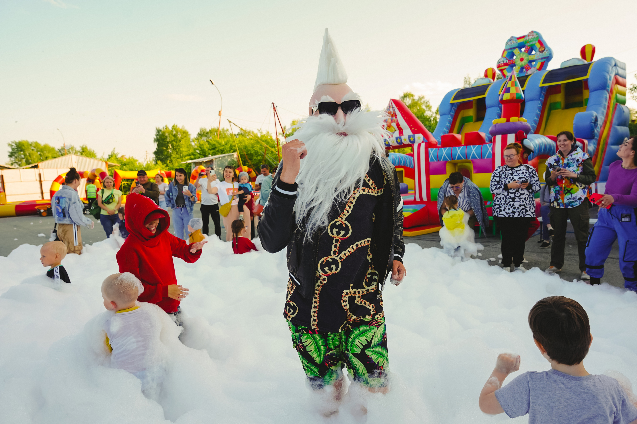 Открытие парка аттракционов «Галактика развлечений». Фотограф в детский сад в Екатеринбурге, выпускные альбомы Юлия Умерова