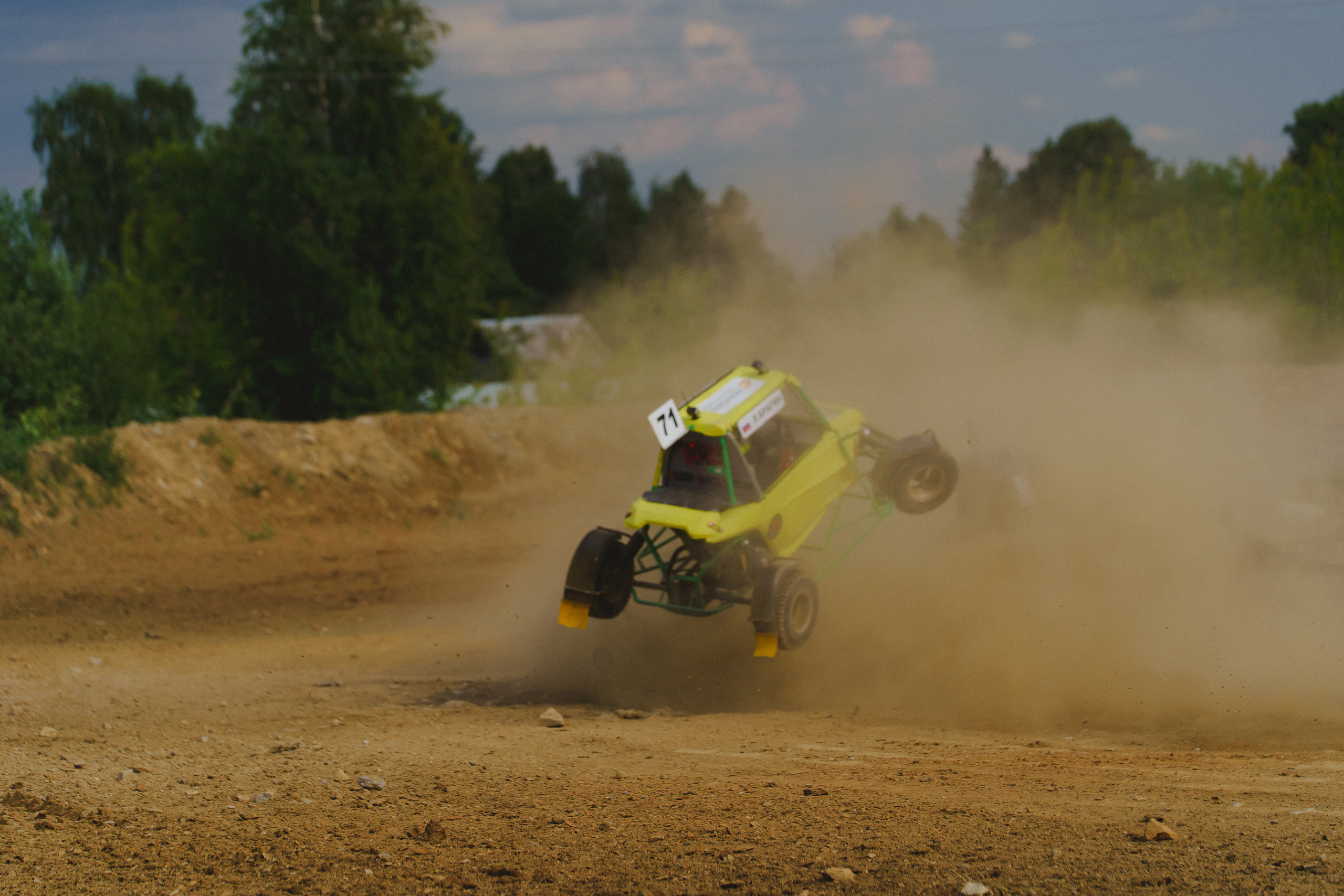 Автокросс Березовский. Фотограф Камиль Умеров. Фотограф в детский сад в Екатеринбурге, выпускные альбомы Юлия Умерова