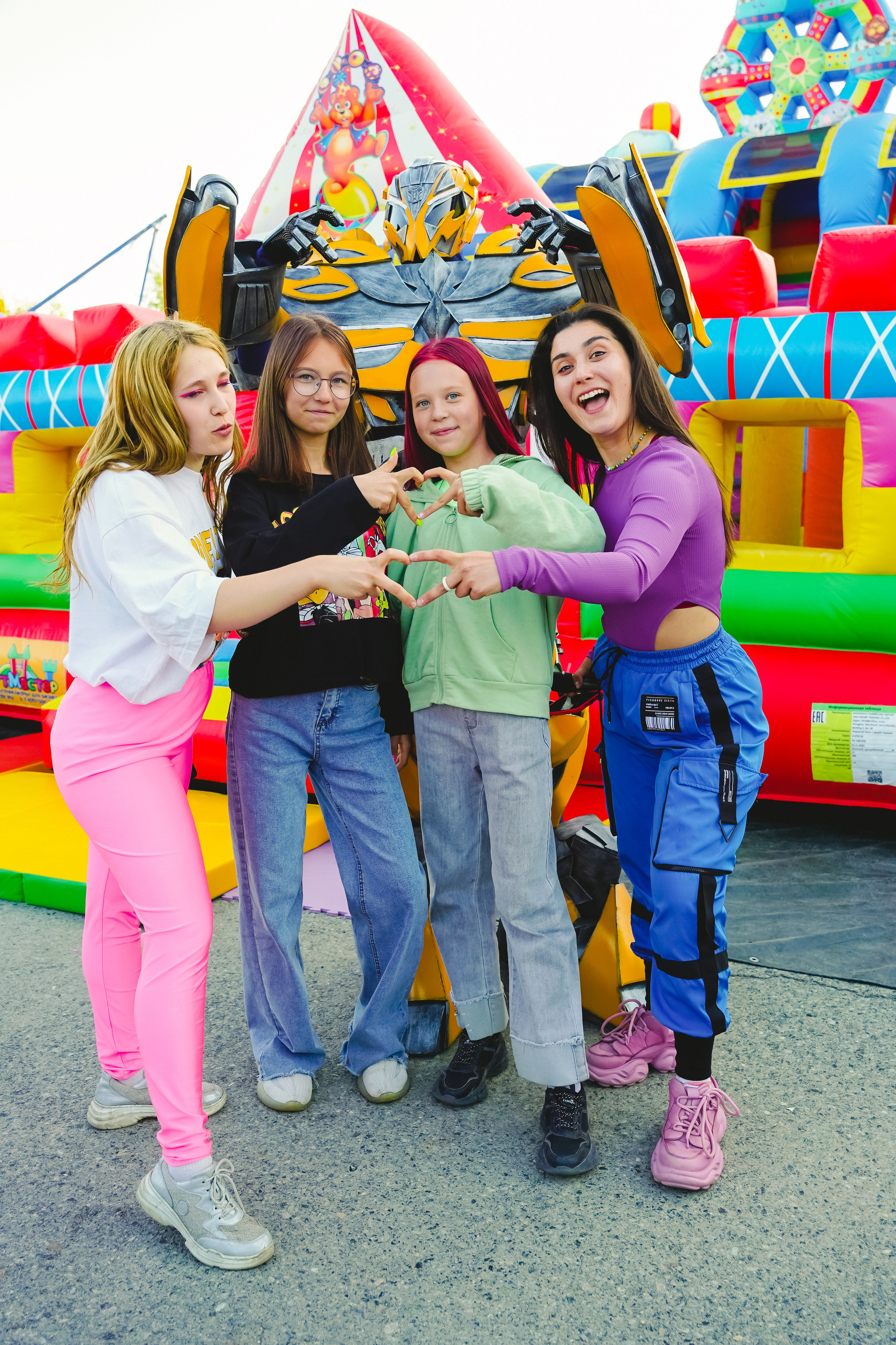 Открытие парка аттракционов «Галактика развлечений». Фотограф в детский сад в Екатеринбурге, выпускные альбомы Юлия Умерова