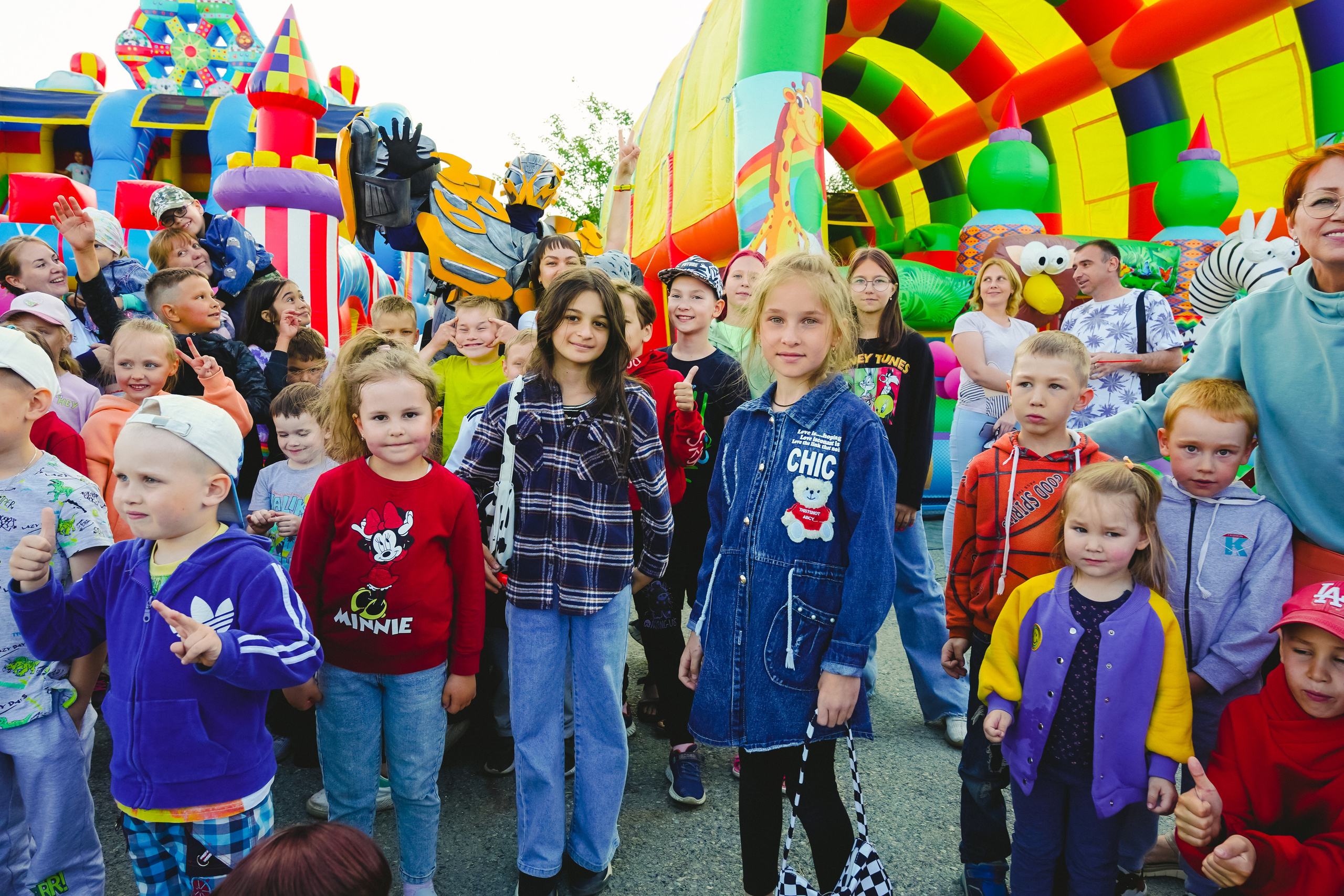Открытие парка аттракционов «Галактика развлечений». Фотограф в детский сад в Екатеринбурге, выпускные альбомы Юлия Умерова