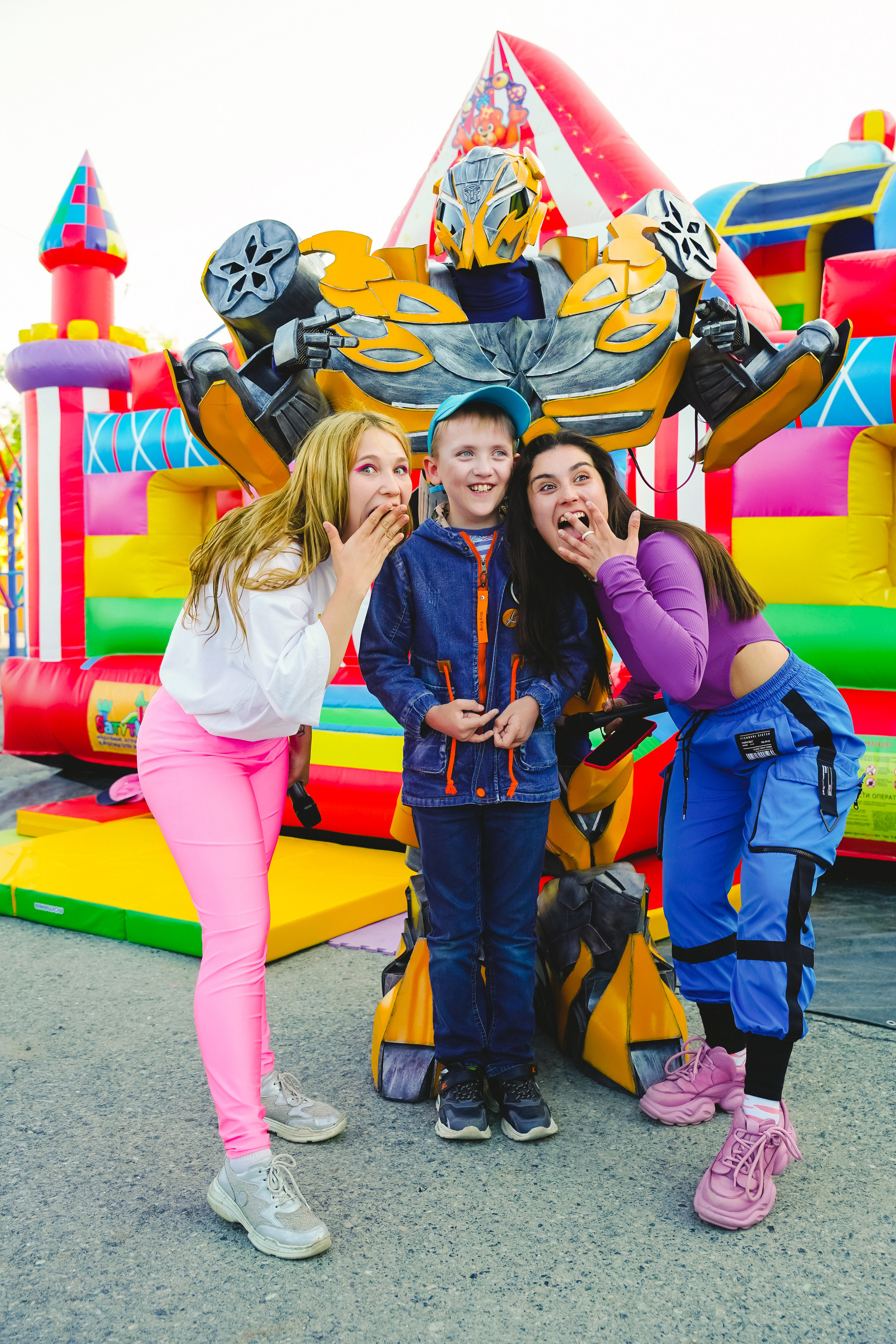 Открытие парка аттракционов «Галактика развлечений». Фотограф в детский сад в Екатеринбурге, выпускные альбомы Юлия Умерова