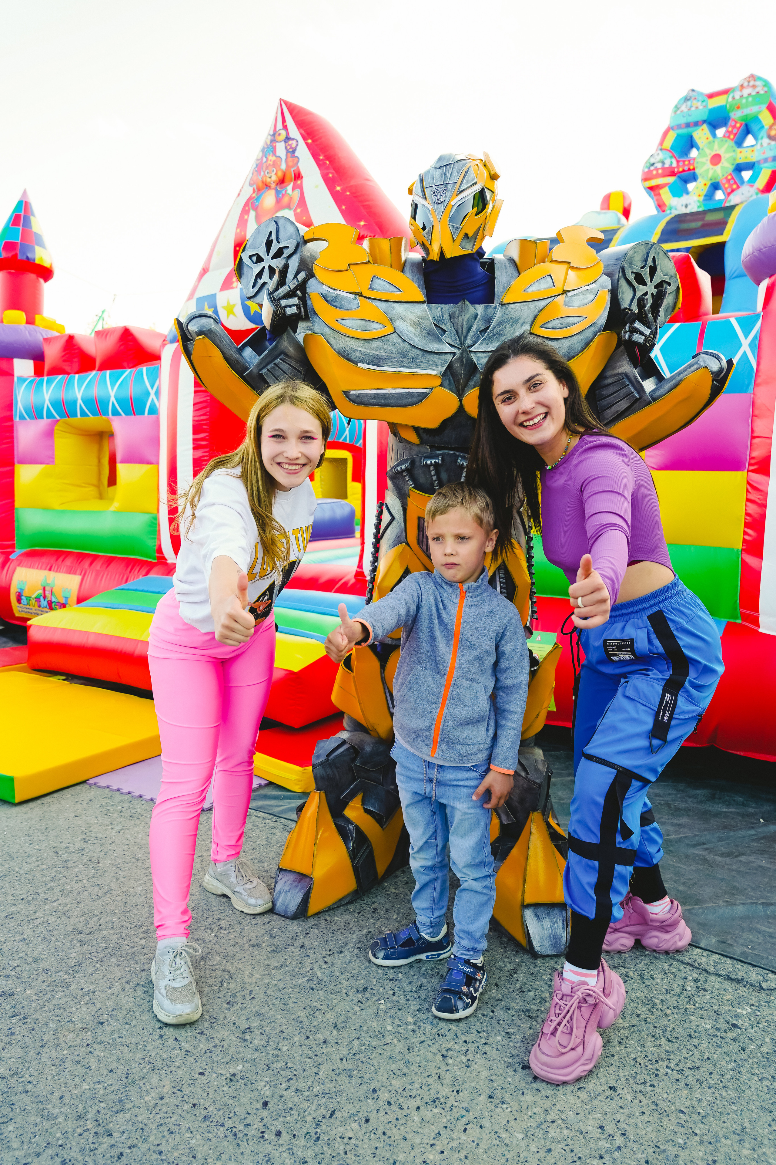 Открытие парка аттракционов «Галактика развлечений». Фотограф в детский сад в Екатеринбурге, выпускные альбомы Юлия Умерова