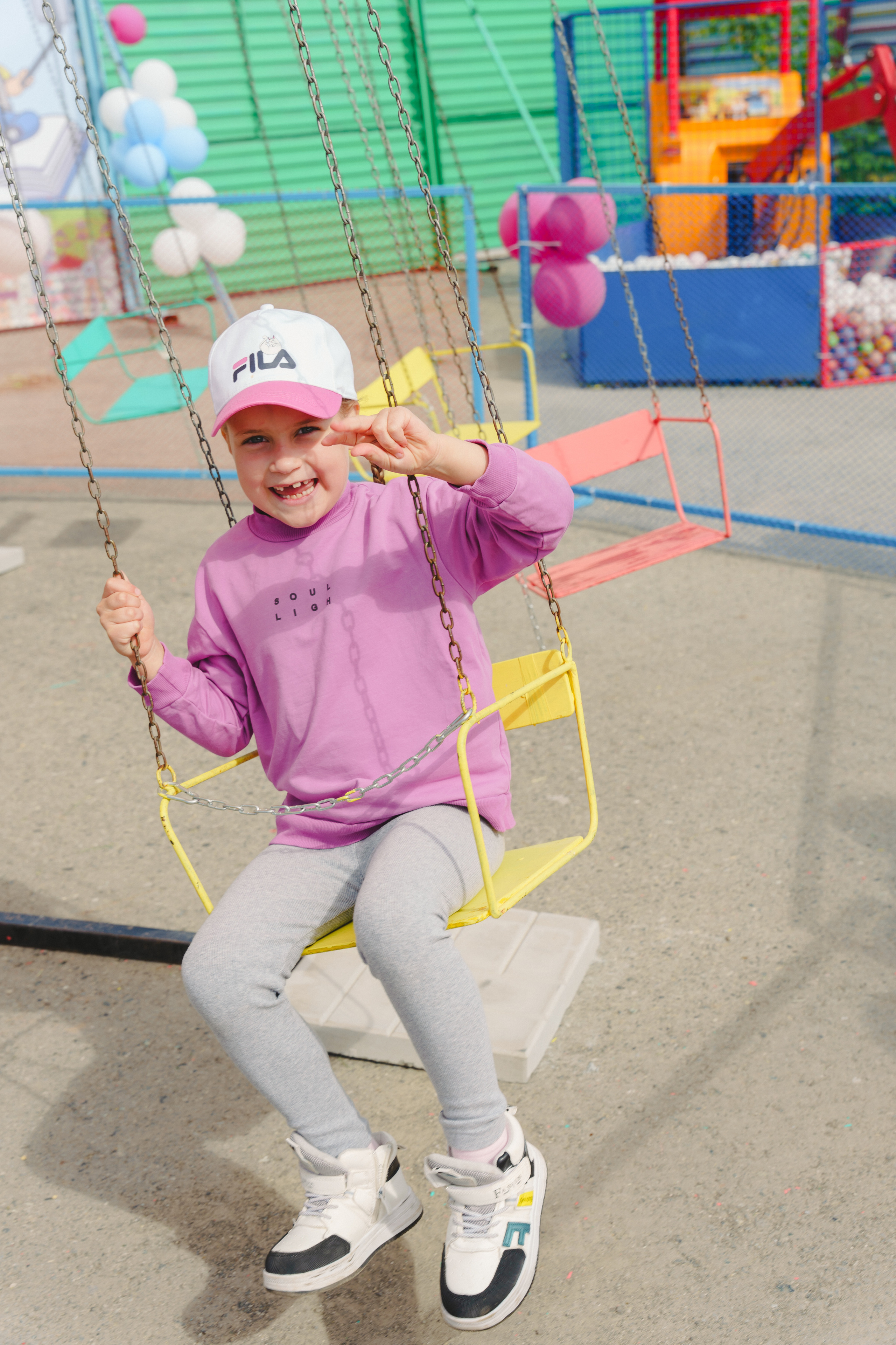 Открытие парка аттракционов «Галактика развлечений». Фотограф в детский сад в Екатеринбурге, выпускные альбомы Юлия Умерова