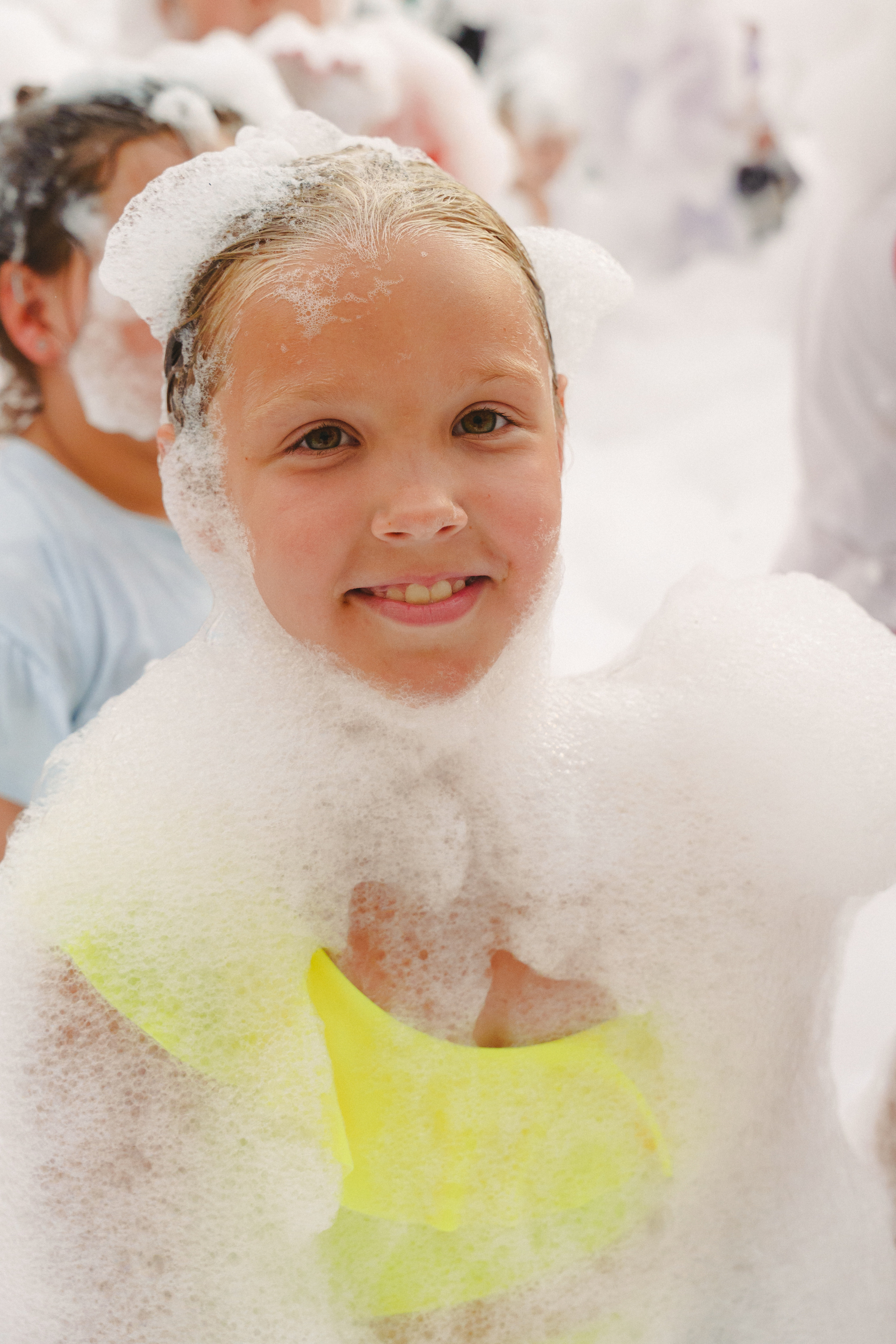 Пена — ПАТИ «Галактика развлечений» и «УК КОТ». Фотограф в детский сад в Екатеринбурге, выпускные альбомы Юлия Умерова