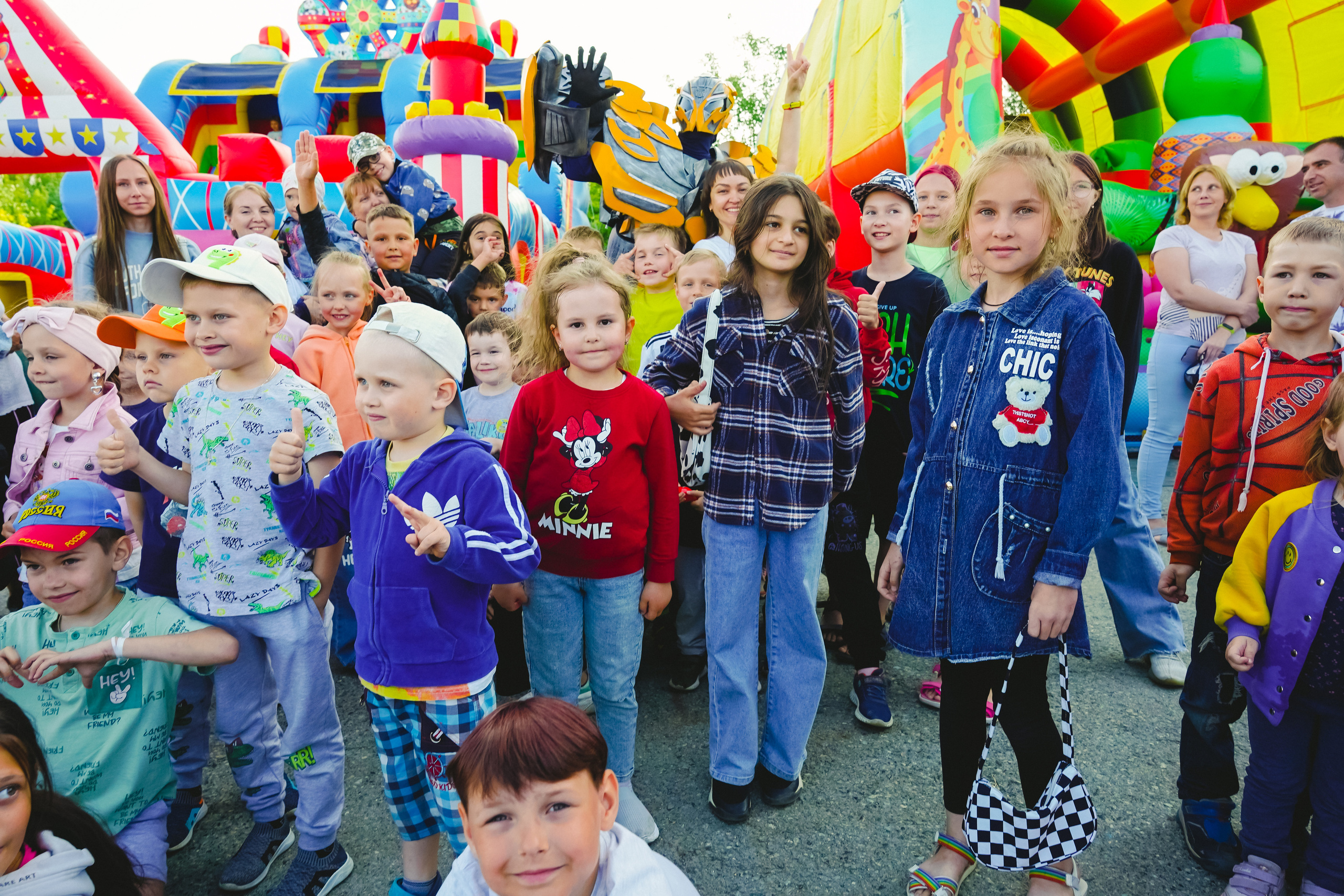 Открытие парка аттракционов «Галактика развлечений». Фотограф в детский сад в Екатеринбурге, выпускные альбомы Юлия Умерова