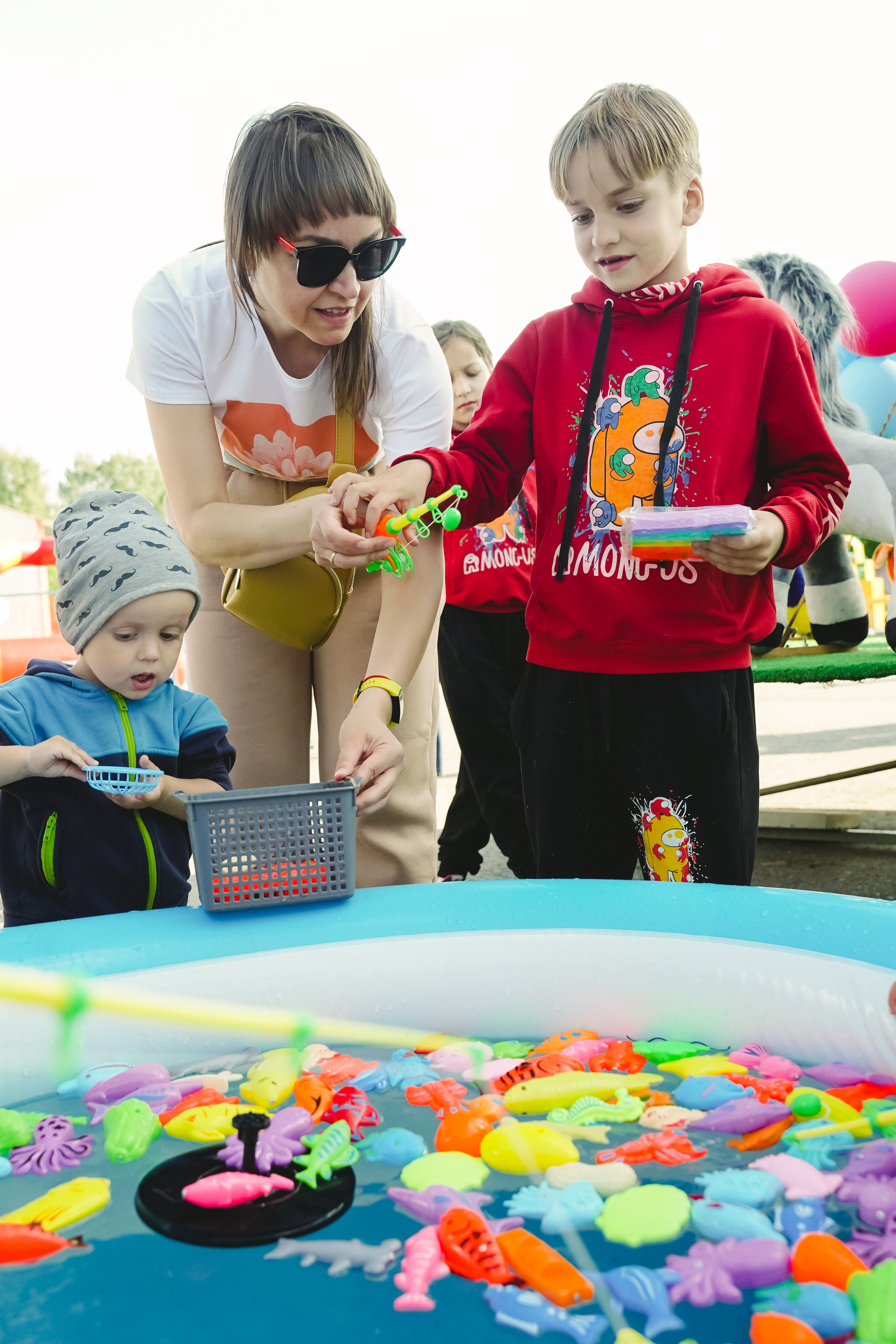 Открытие парка аттракционов «Галактика развлечений». Фотограф в детский сад в Екатеринбурге, выпускные альбомы Юлия Умерова