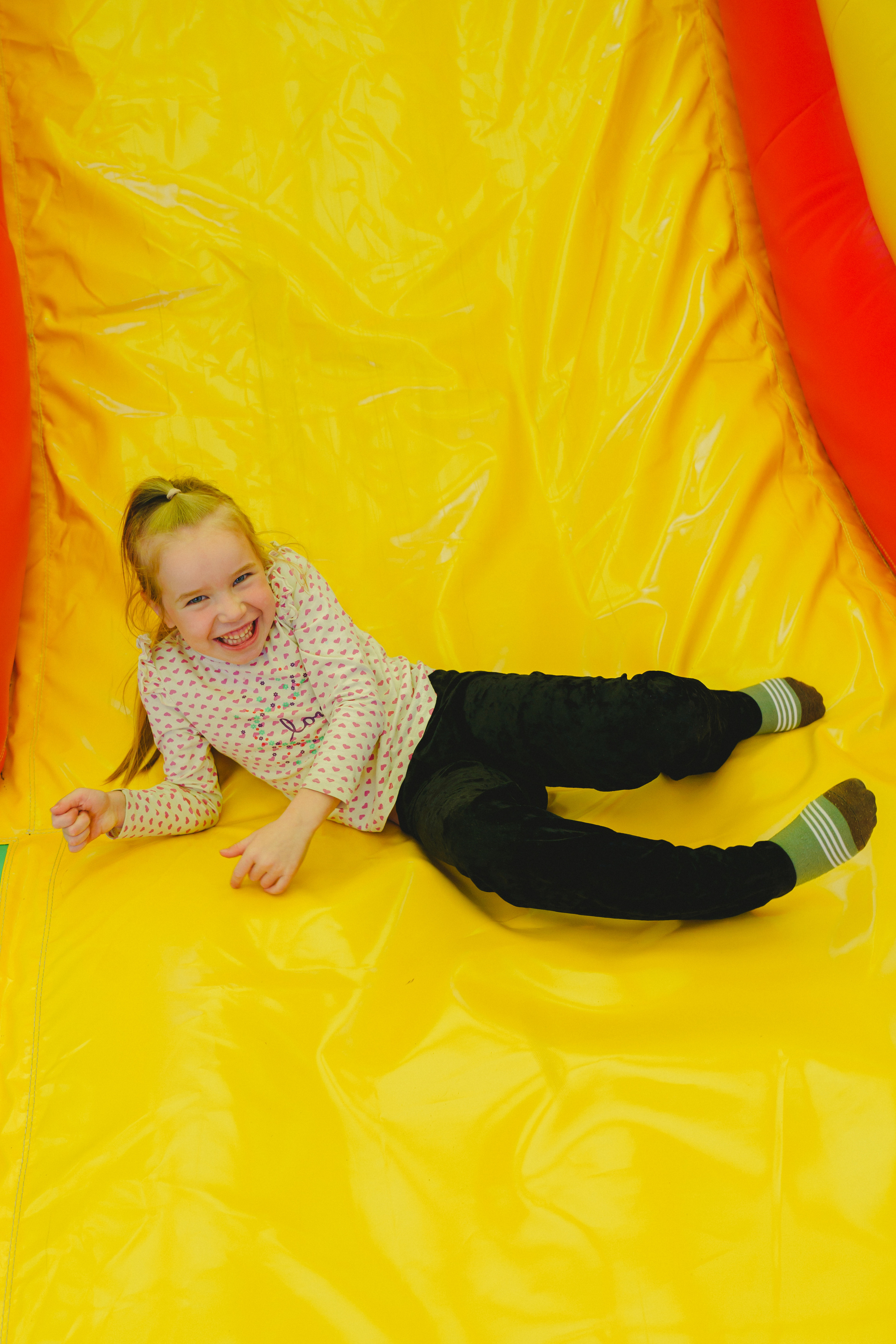 Открытие парка аттракционов «Галактика развлечений». Фотограф в детский сад в Екатеринбурге, выпускные альбомы Юлия Умерова