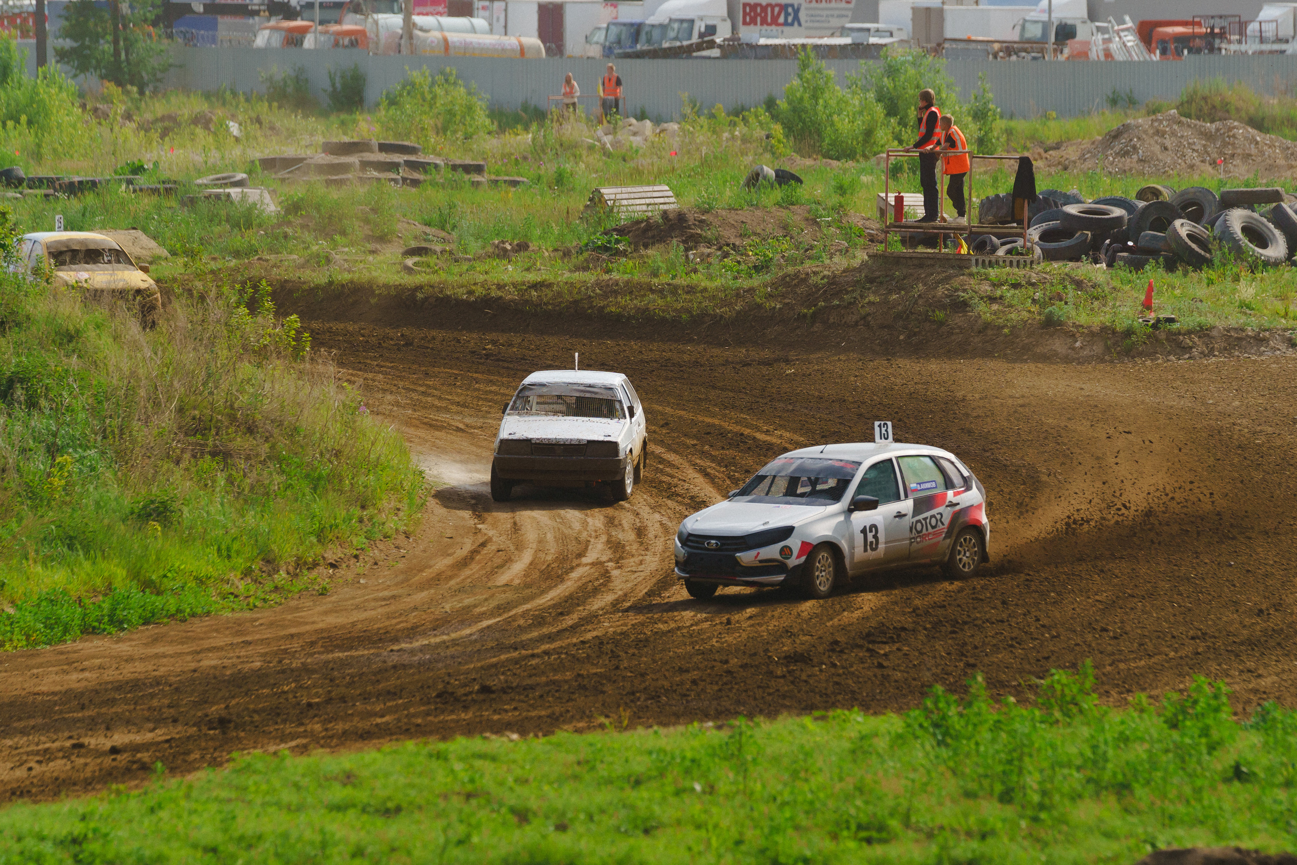 Автокросс Березовский. Фотограф Камиль Умеров. Фотограф в детский сад в Екатеринбурге, выпускные альбомы Юлия Умерова