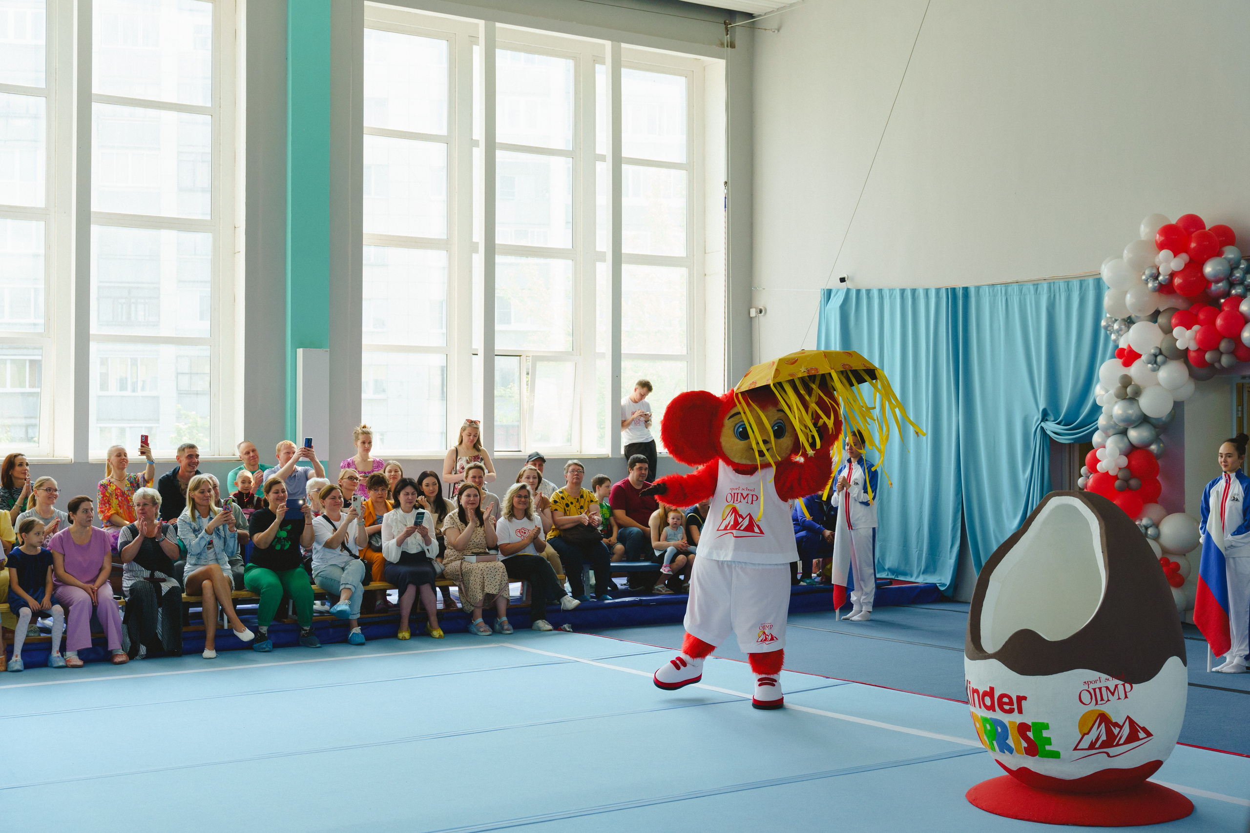 Межрегиональные соревнования по спортивной акробатике «Киндер Сюрприз». Фотограф в детский сад в Екатеринбурге, выпускные альбомы Юлия Умерова
