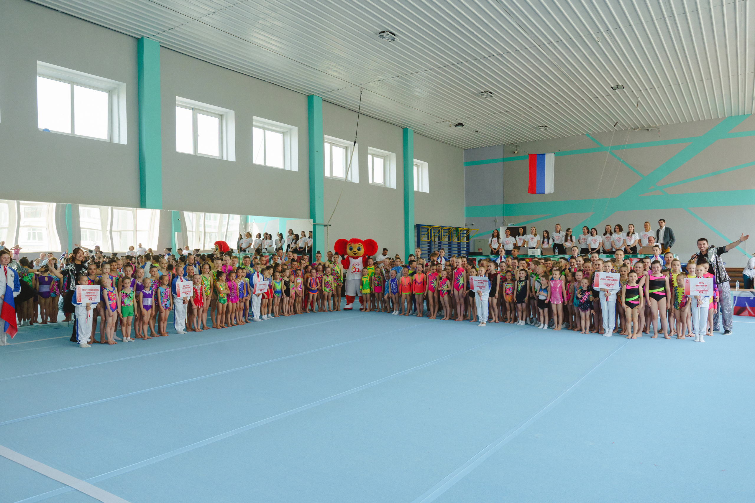 Межрегиональные соревнования по спортивной акробатике «Киндер Сюрприз». Фотограф в детский сад в Екатеринбурге, выпускные альбомы Юлия Умерова