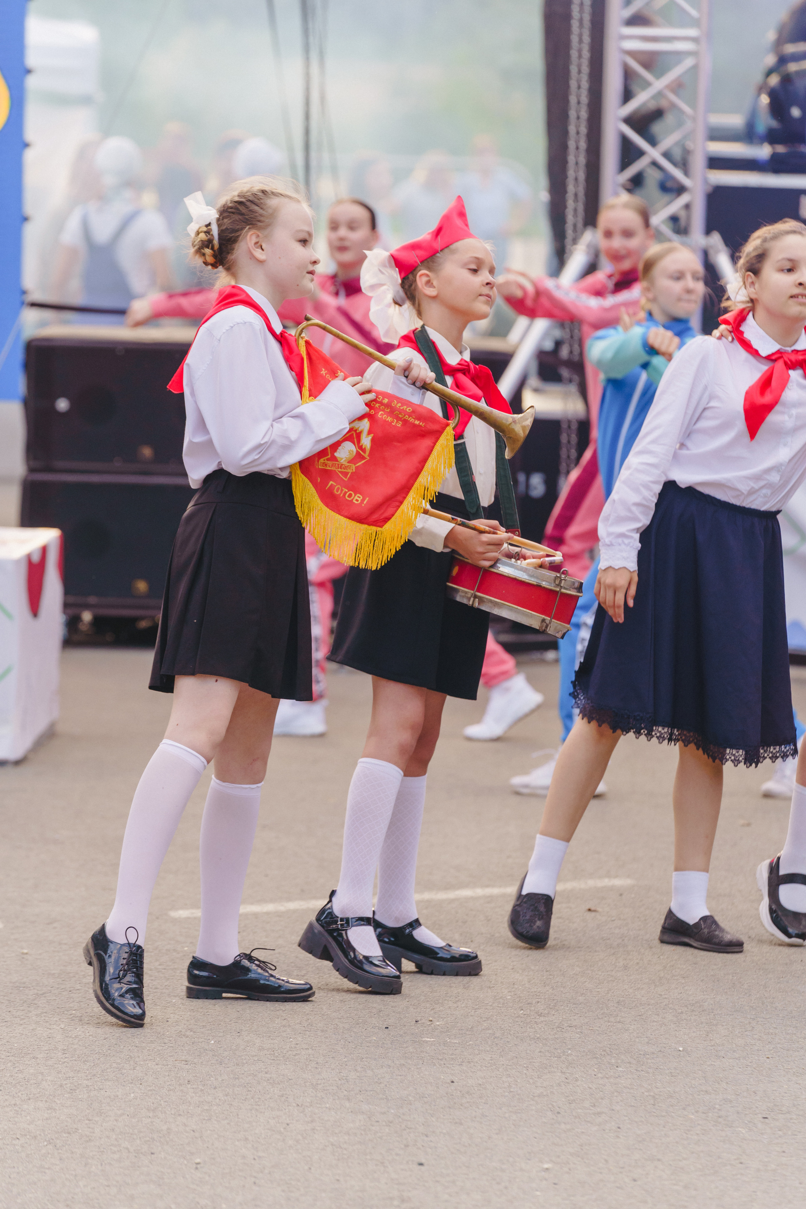 Юбилей БМАУ ДЗОЛ «Зарница». Фотограф в детский сад в Екатеринбурге, выпускные альбомы Юлия Умерова