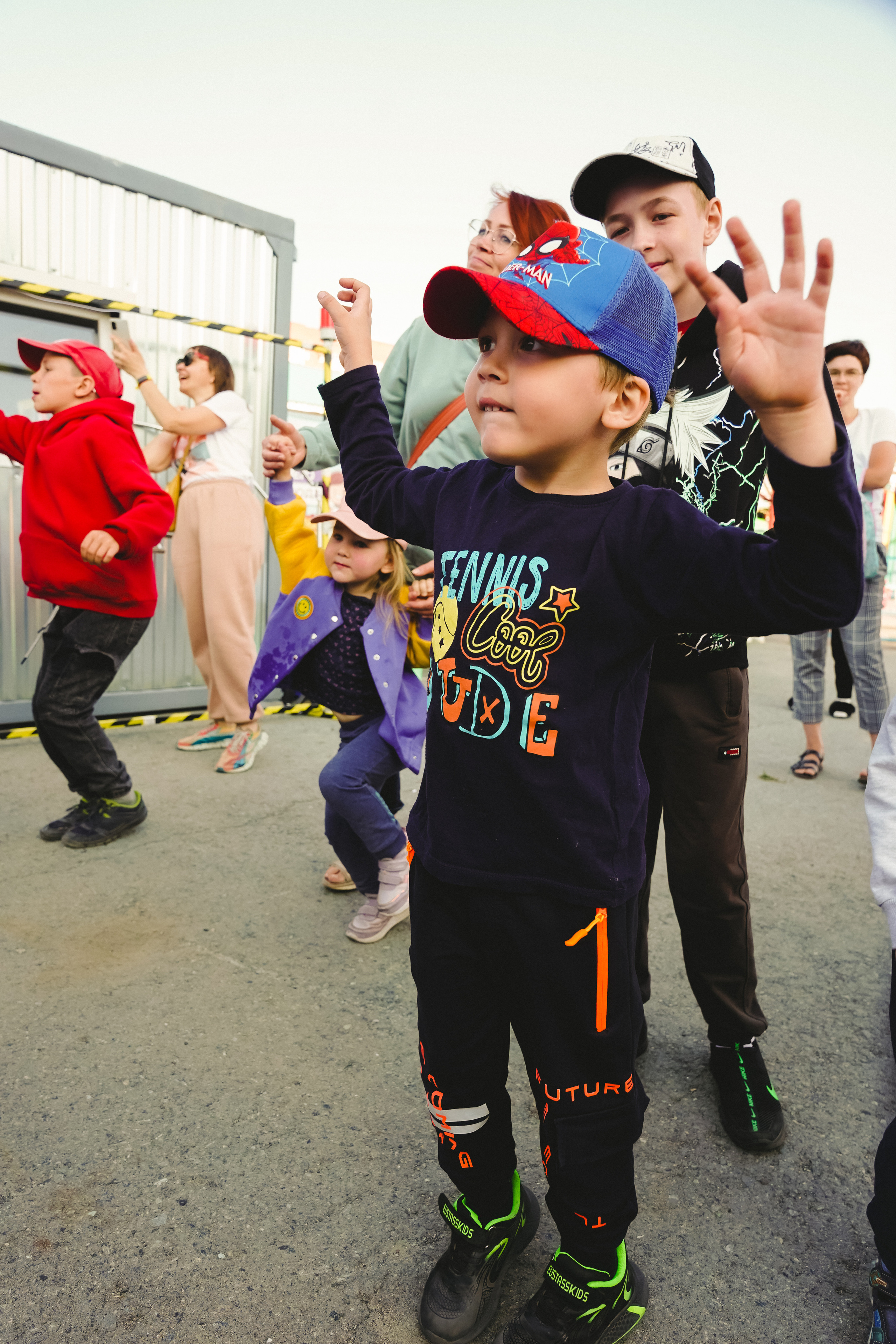 Открытие парка аттракционов «Галактика развлечений». Фотограф в детский сад в Екатеринбурге, выпускные альбомы Юлия Умерова